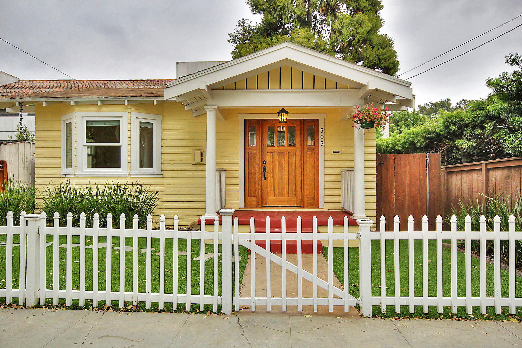 505 W Junipero Street