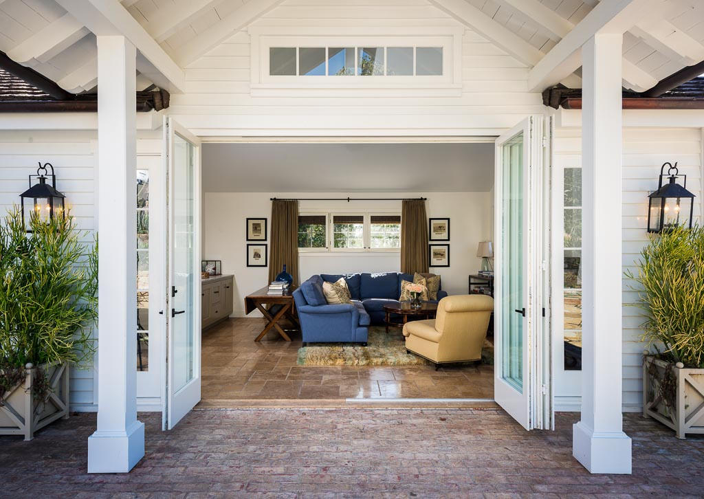 976 Hot Springs Road