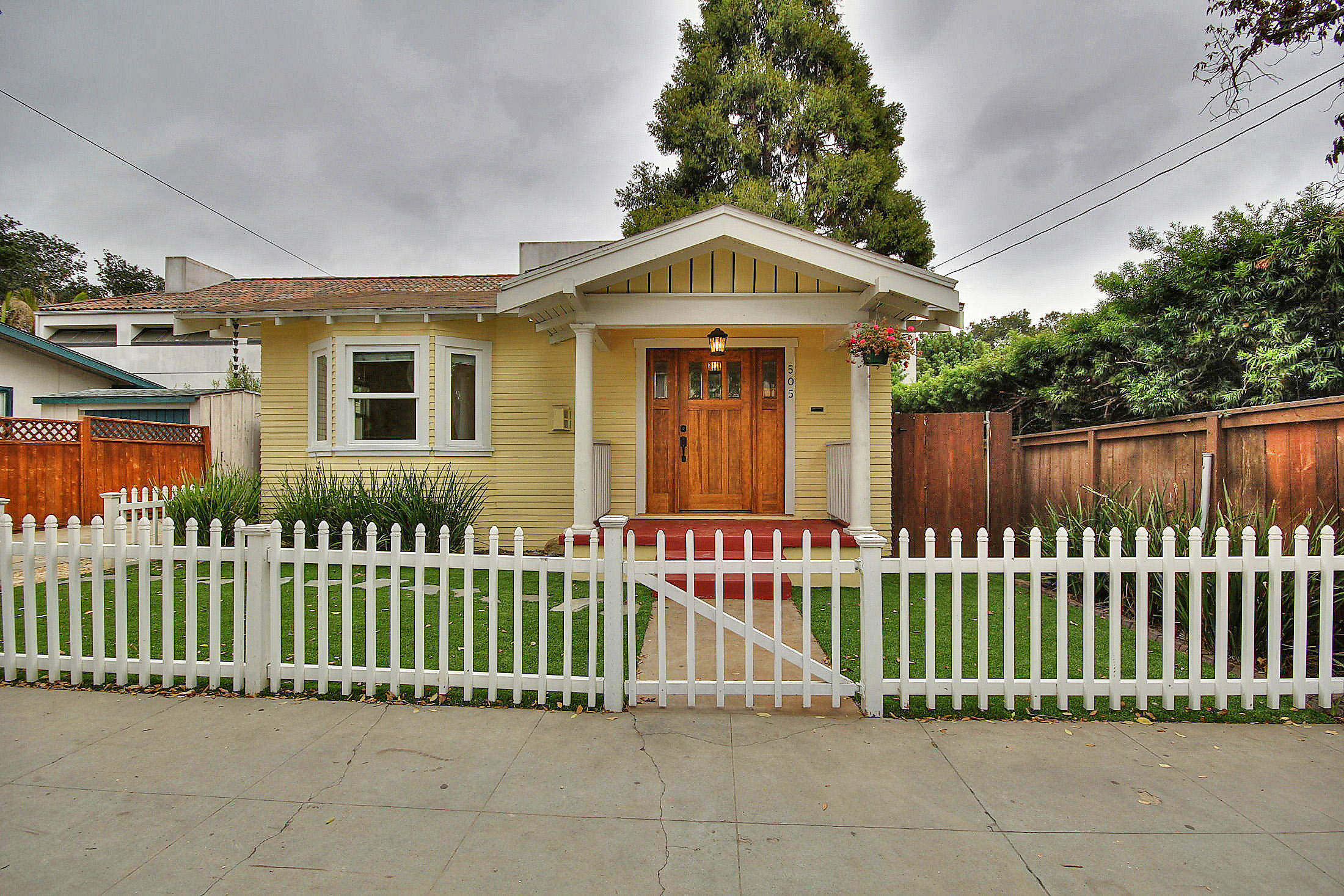 505 W Junipero Street