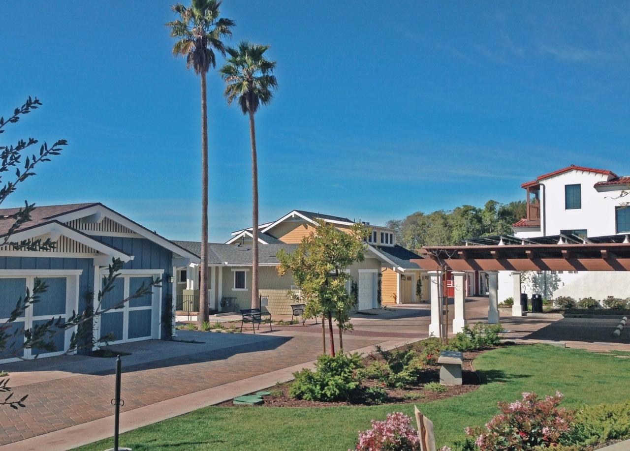 601 E Micheltorena Street, 85