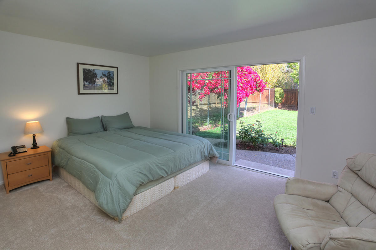 624 La Cumbre Road