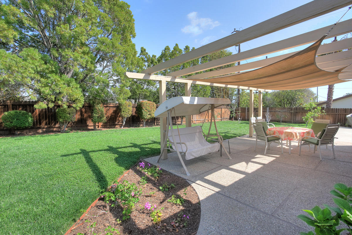 624 La Cumbre Road