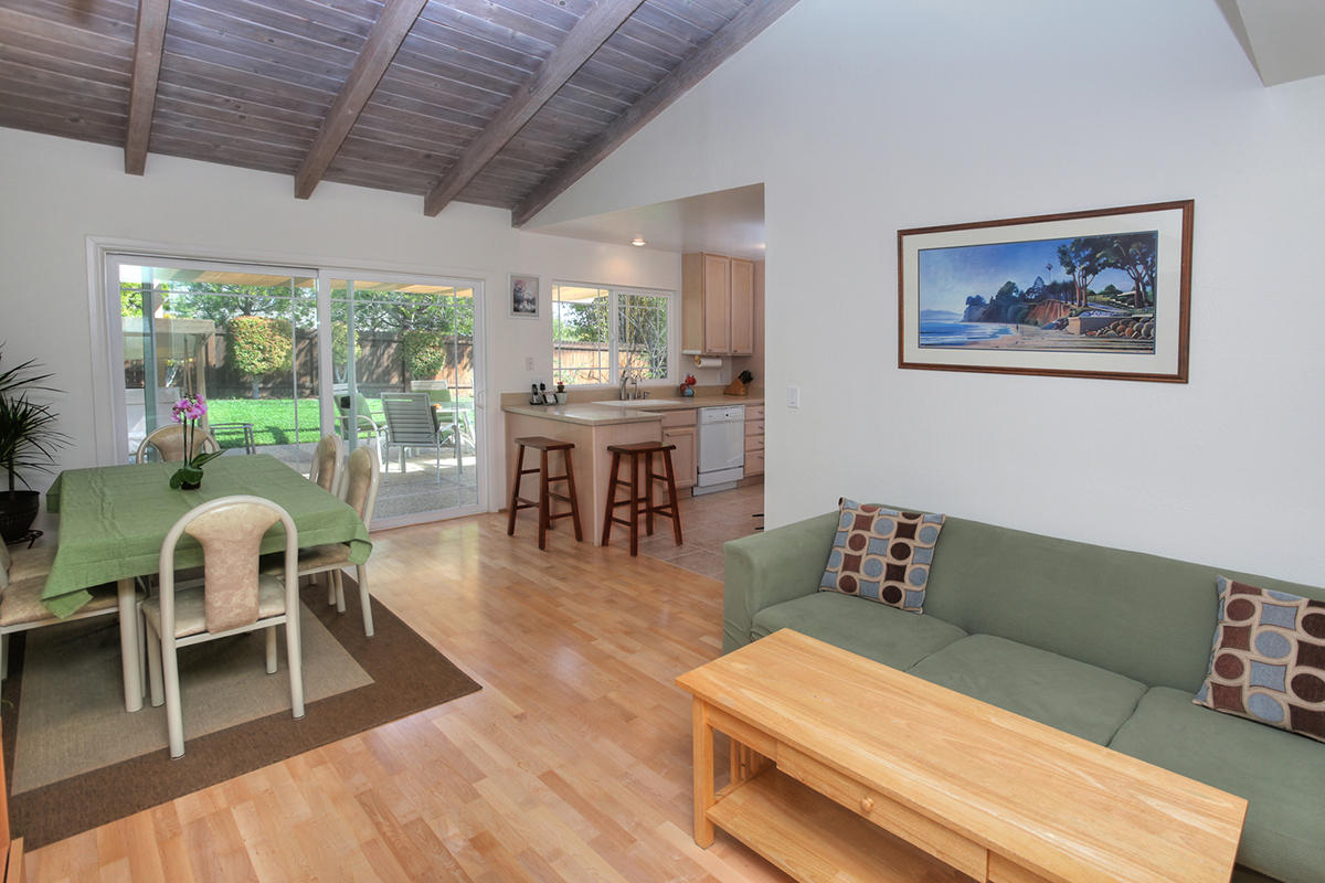 624 La Cumbre Road