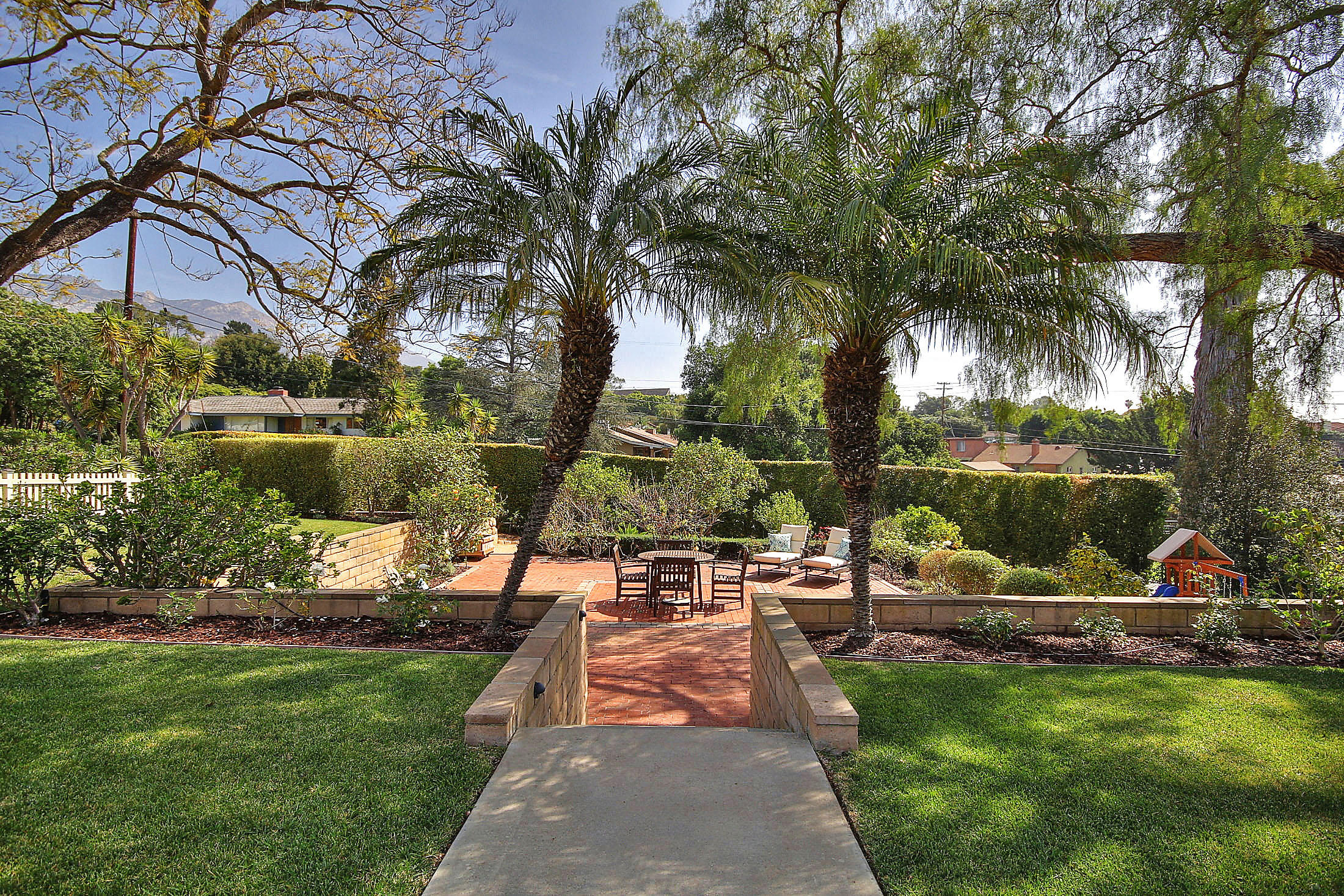 991 Winther Way
