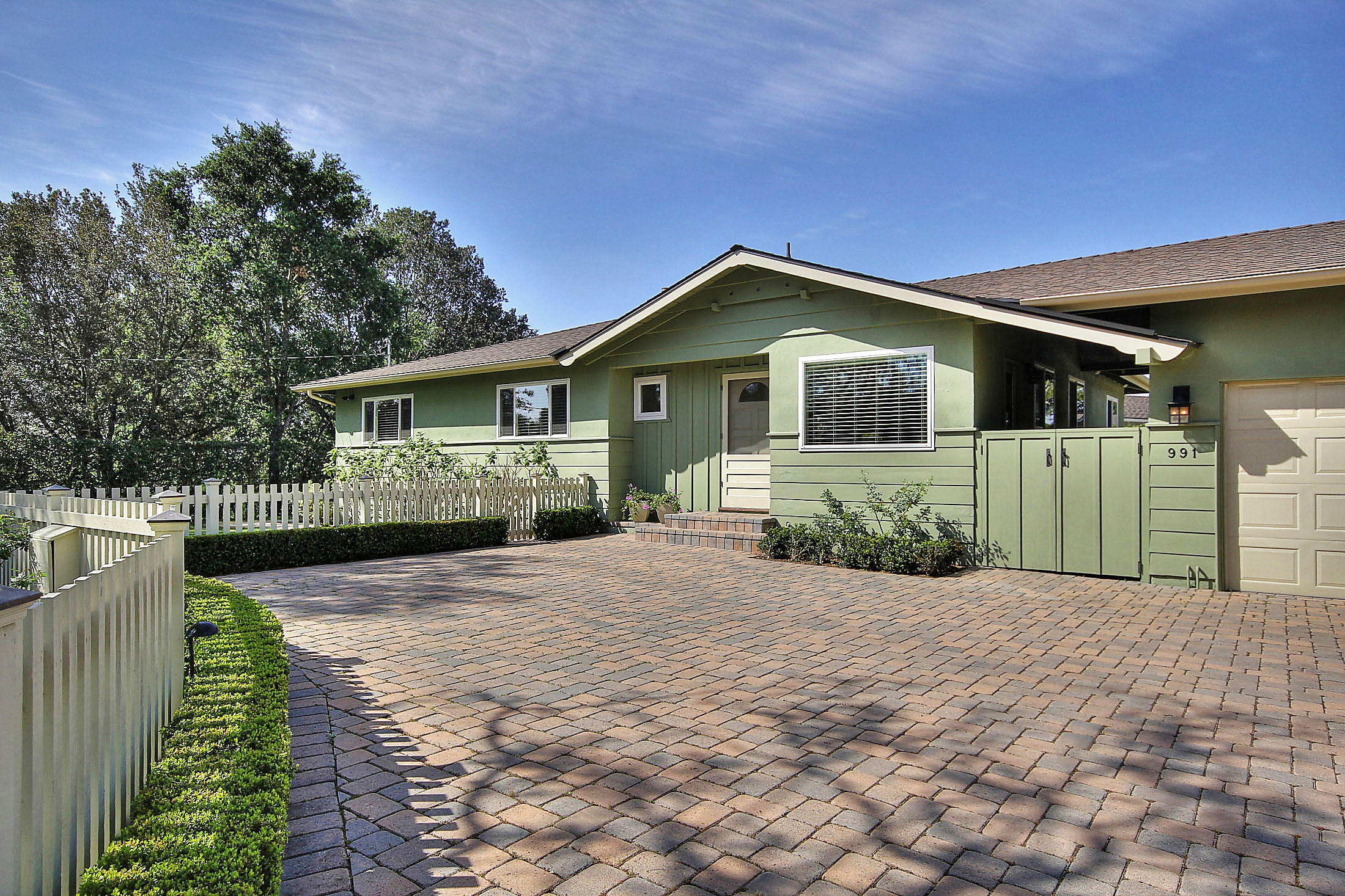 991 Winther Way