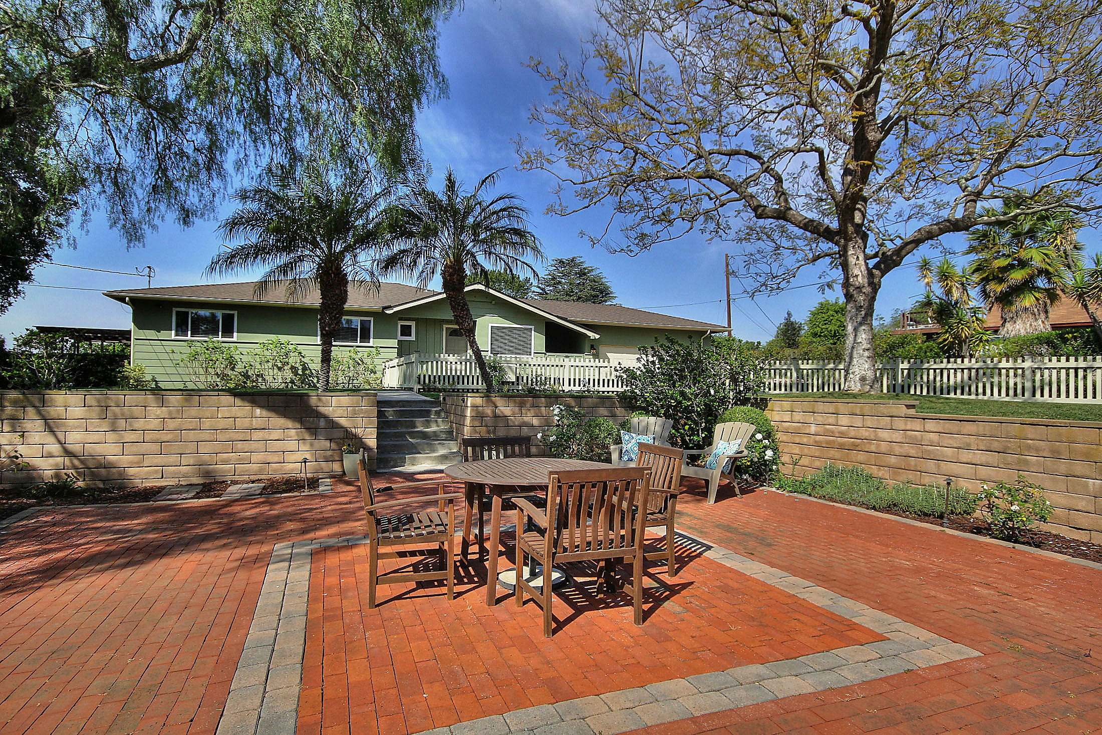 991 Winther Way