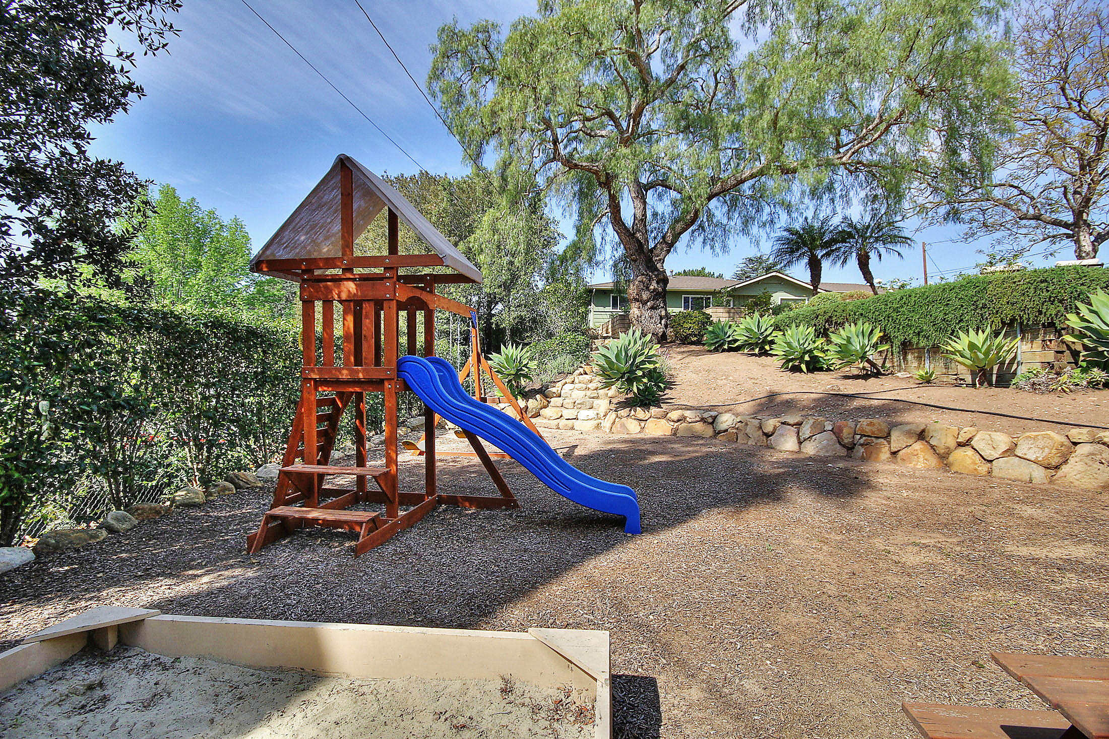 991 Winther Way
