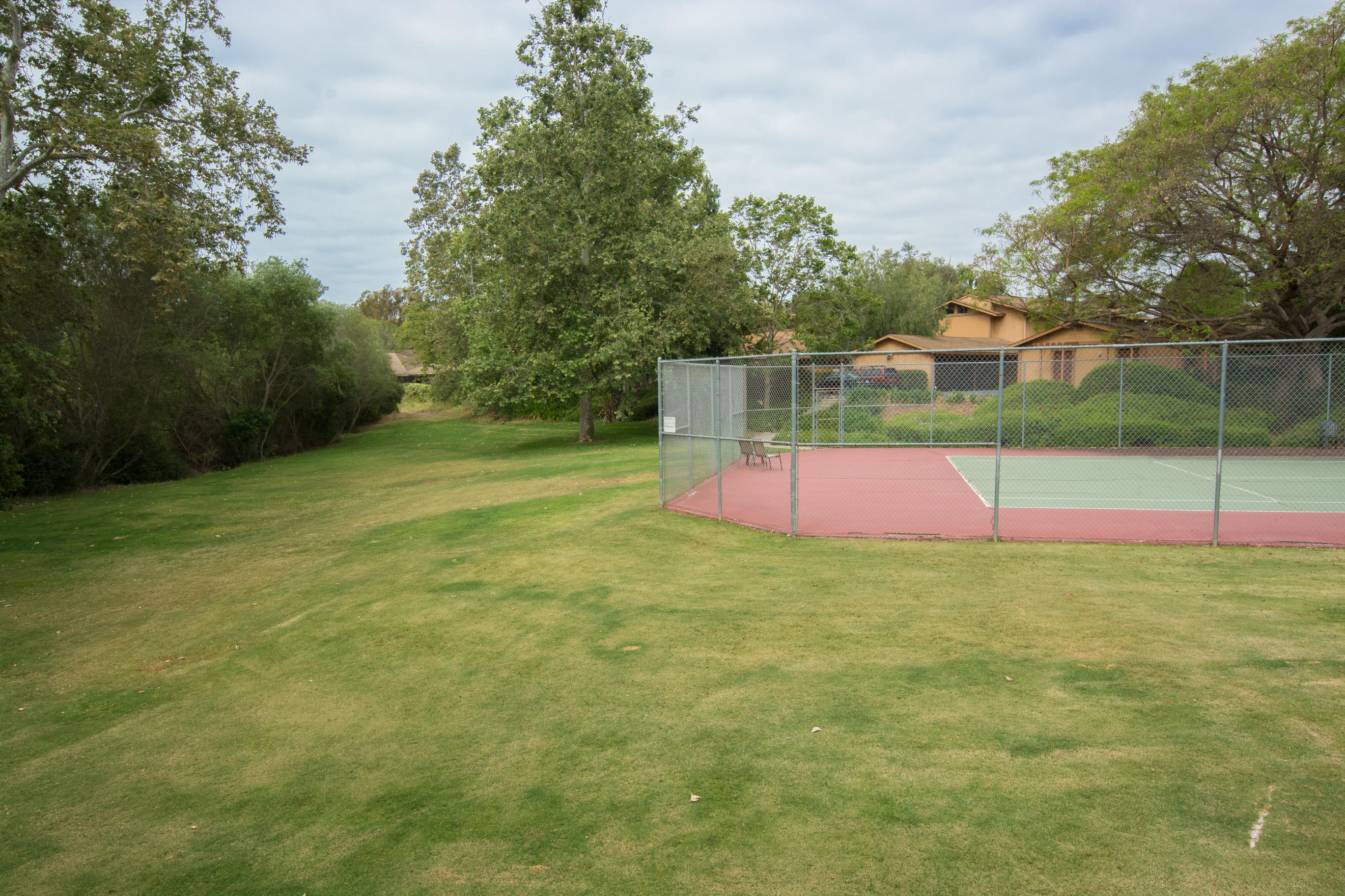 5290 Overpass Road, 12