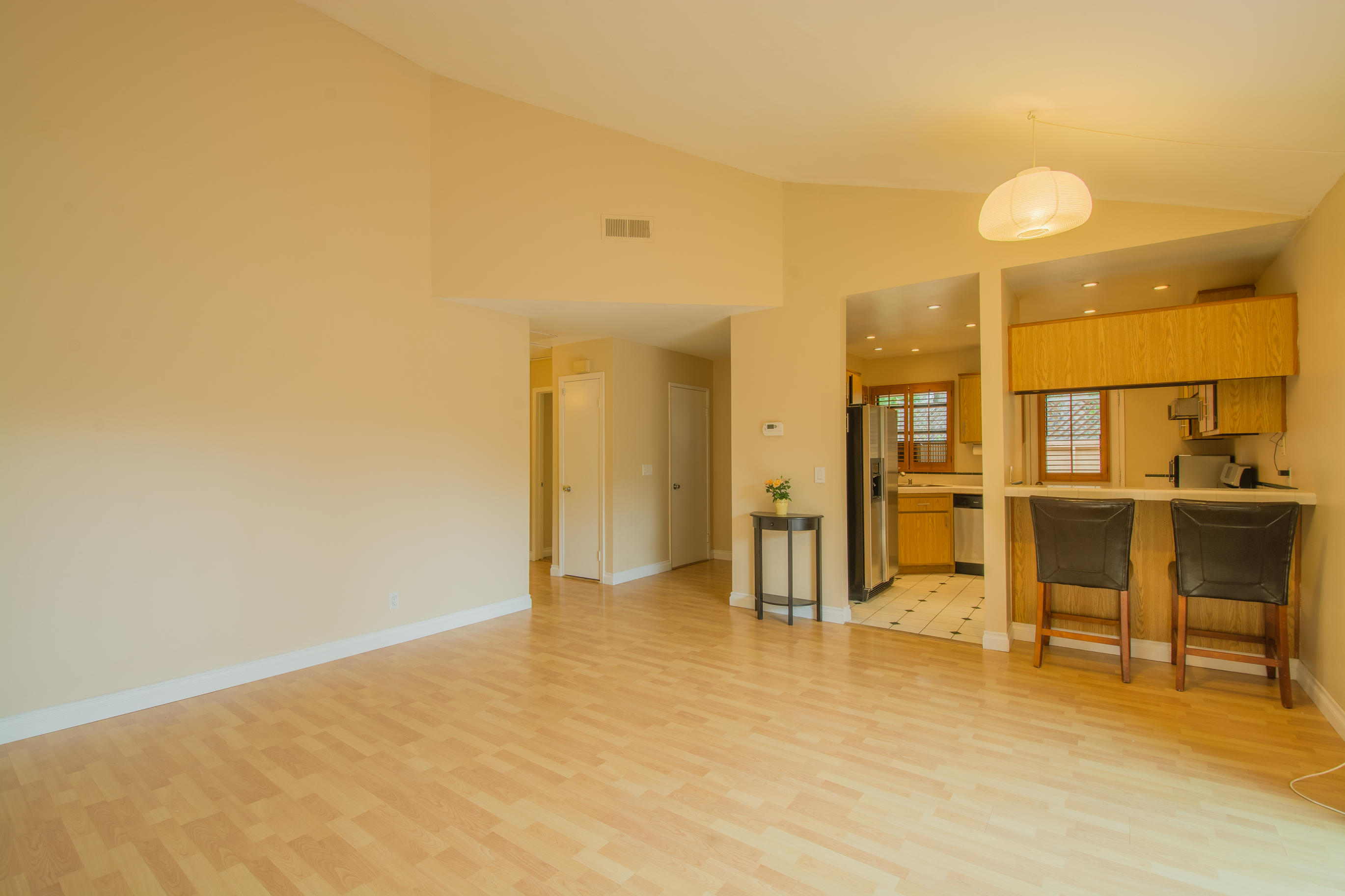 5290 Overpass Road, 12