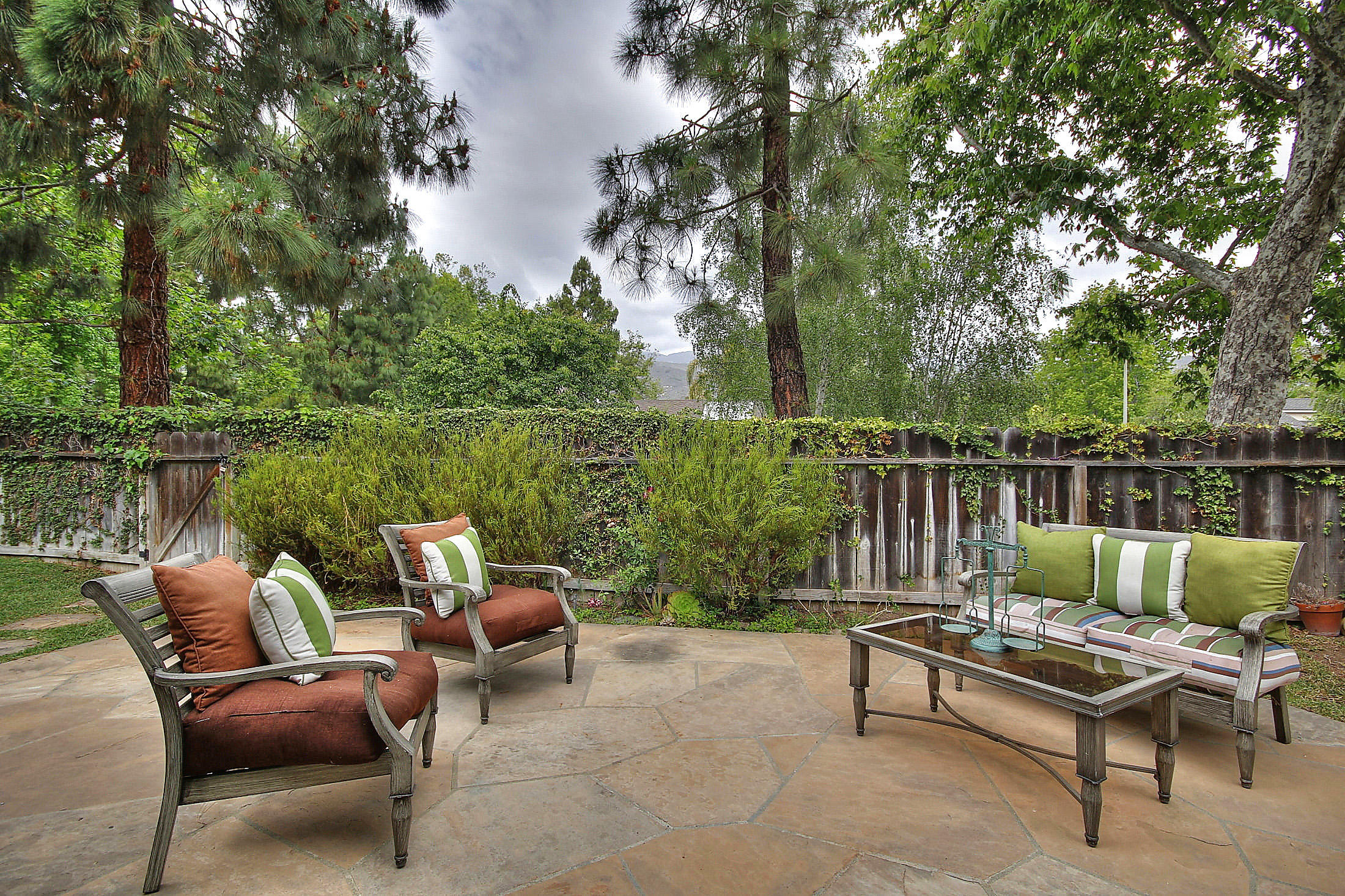5196 Cambridge Lane