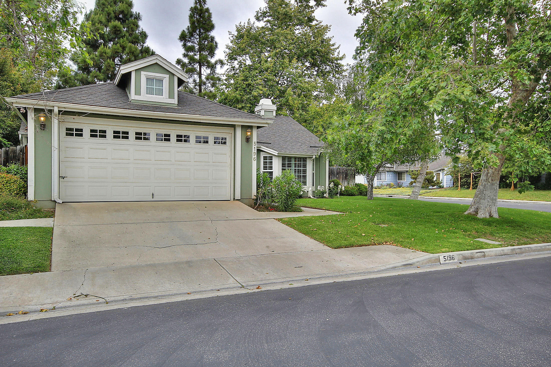 5196 Cambridge Lane