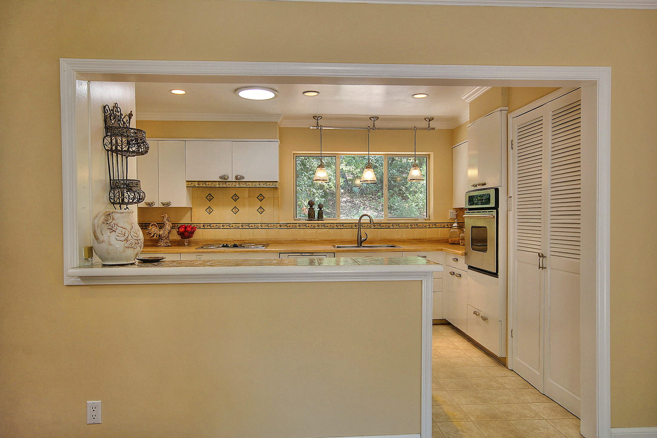 655 Circle Drive