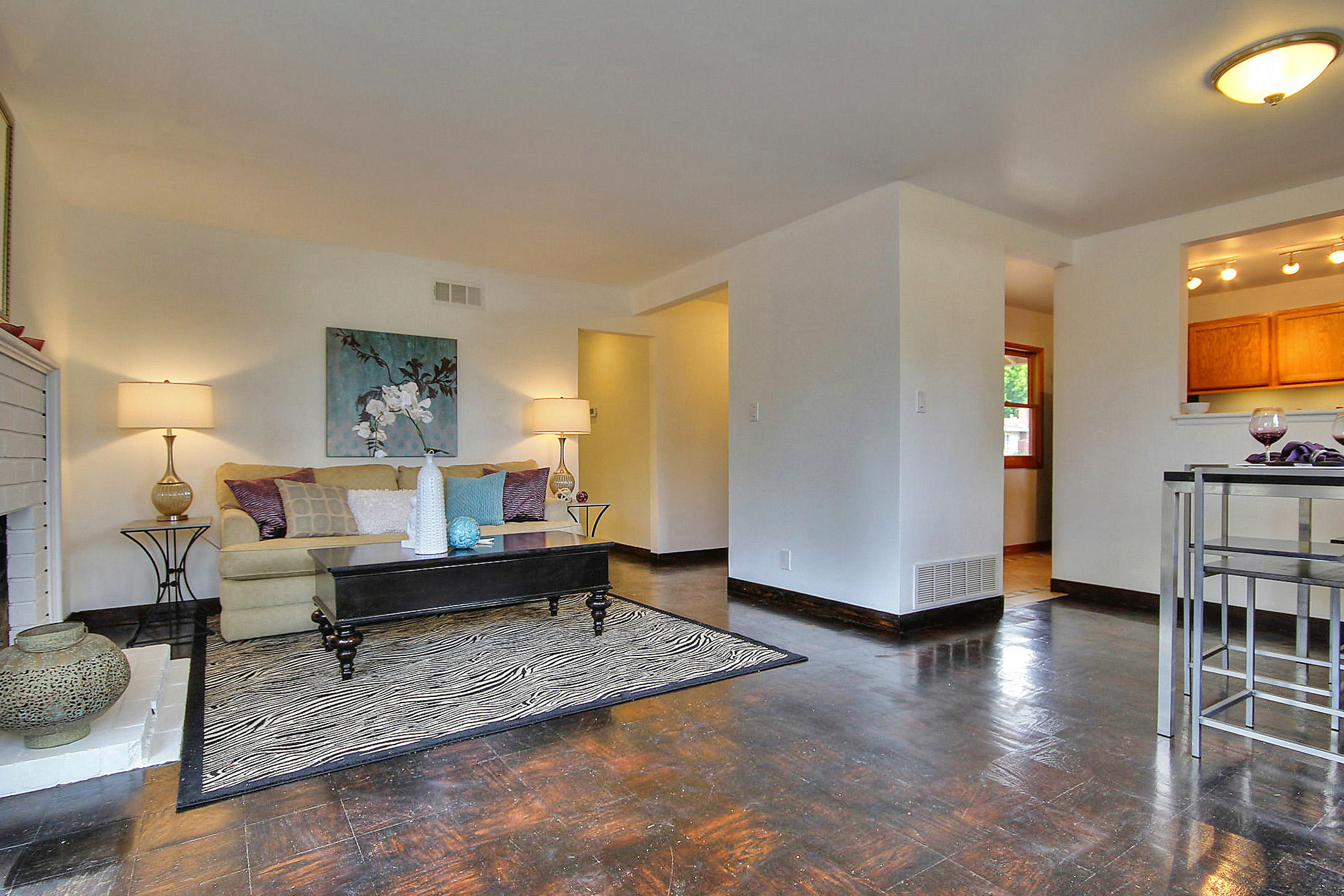 7035 Del Norte Drive