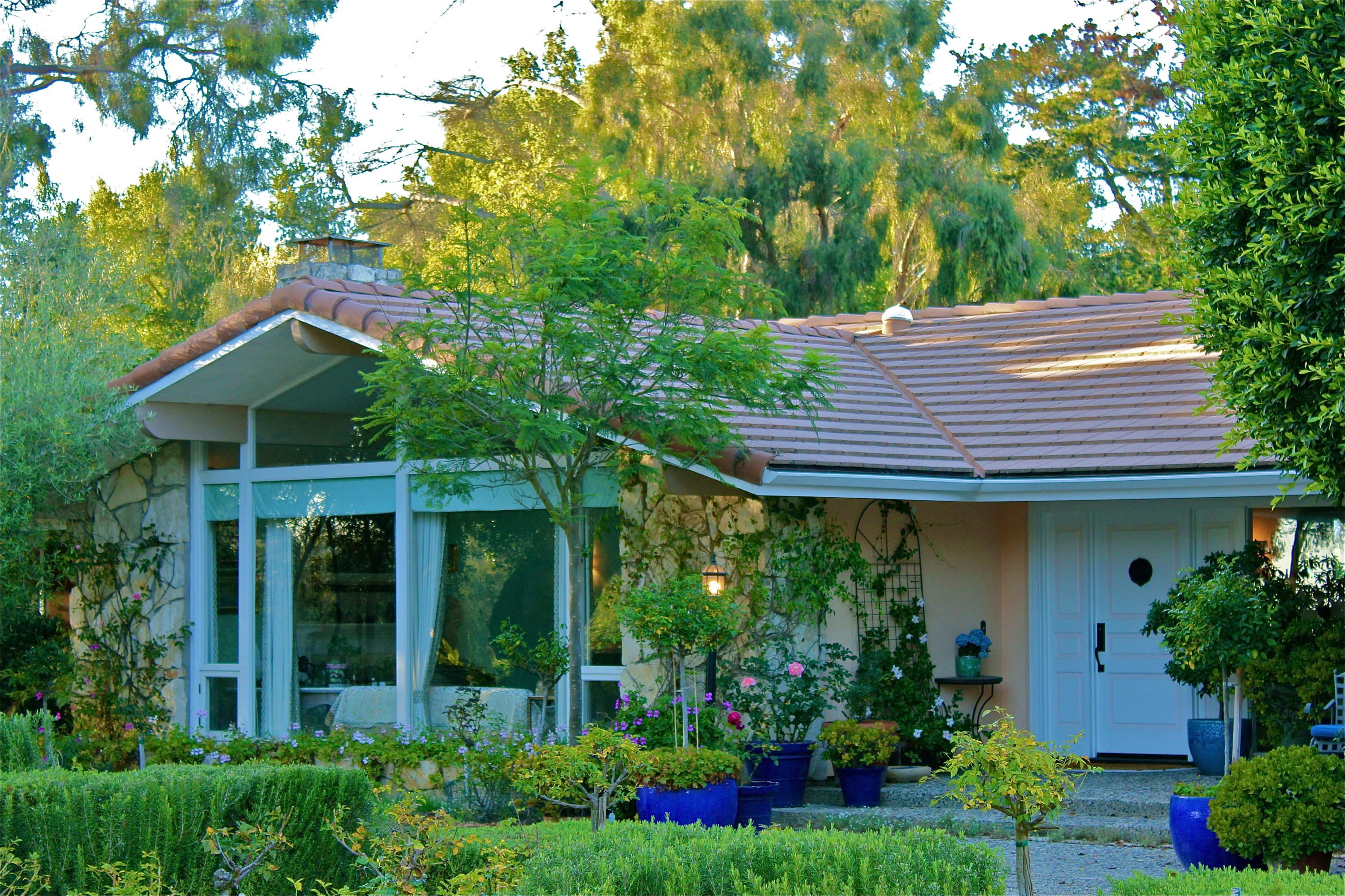 SANTA BARBARA