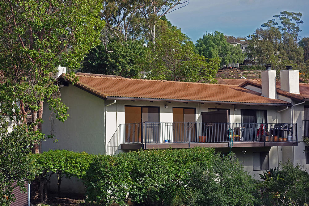 850 Highland Drive, 7