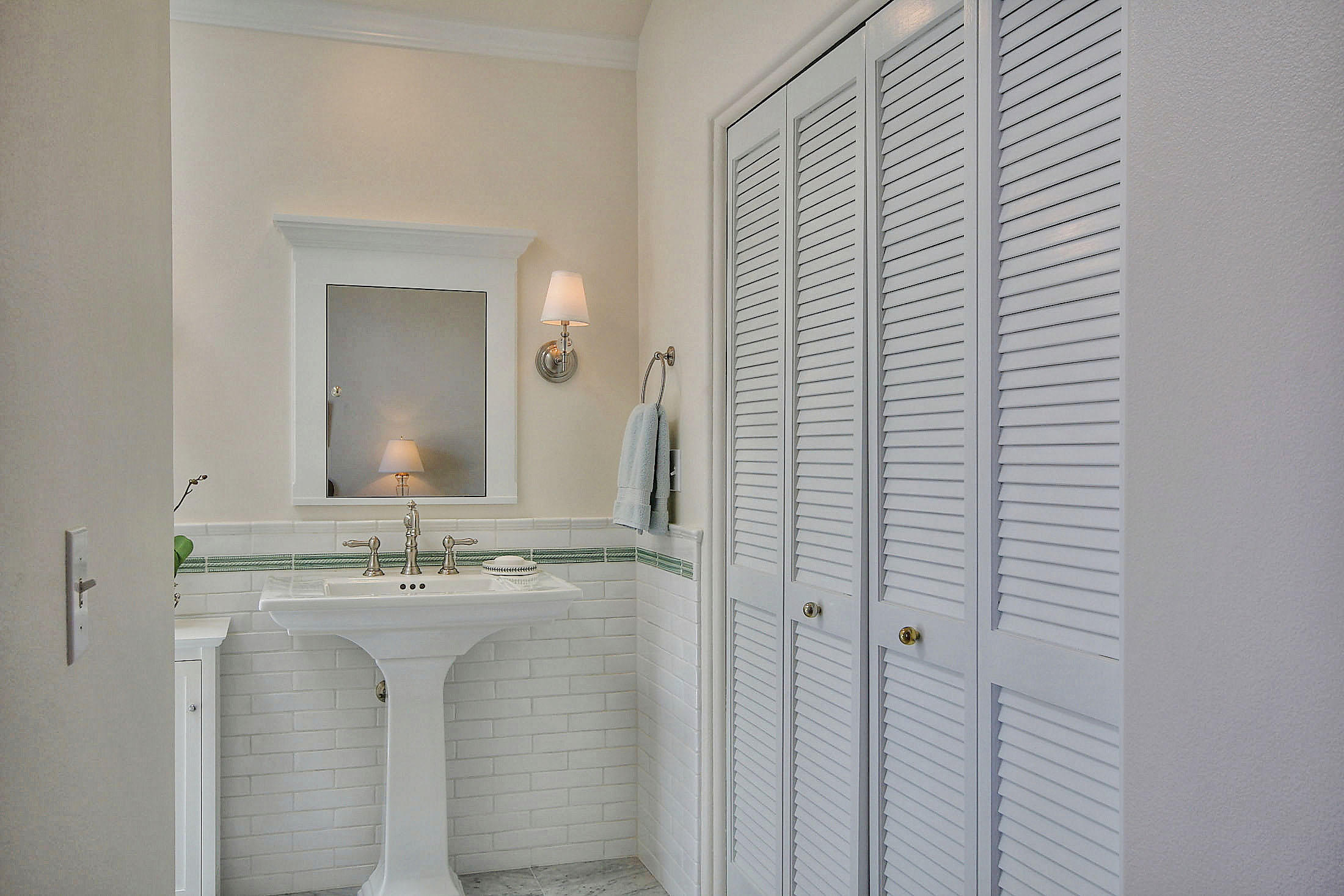 5266 James Road