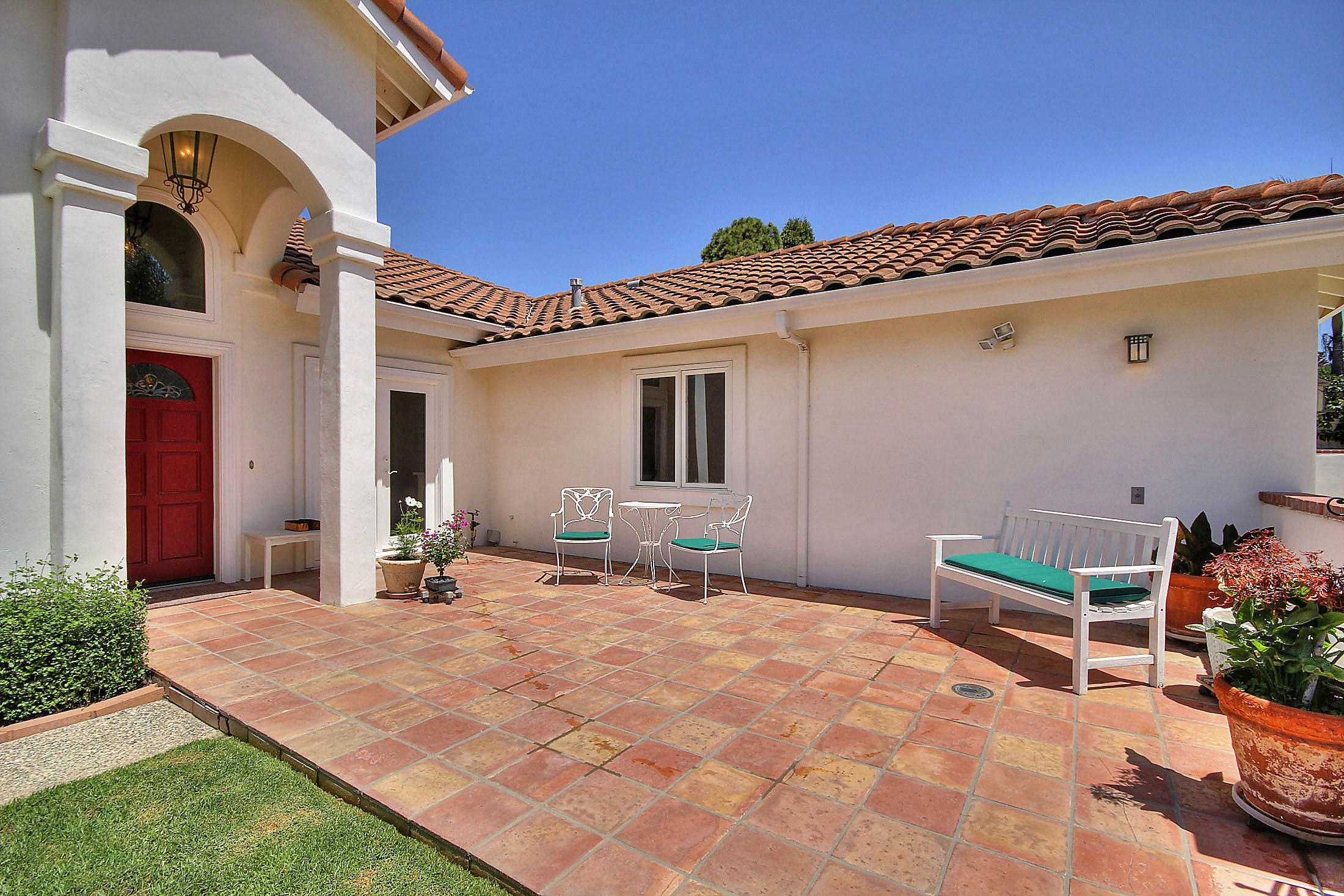 5266 James Road