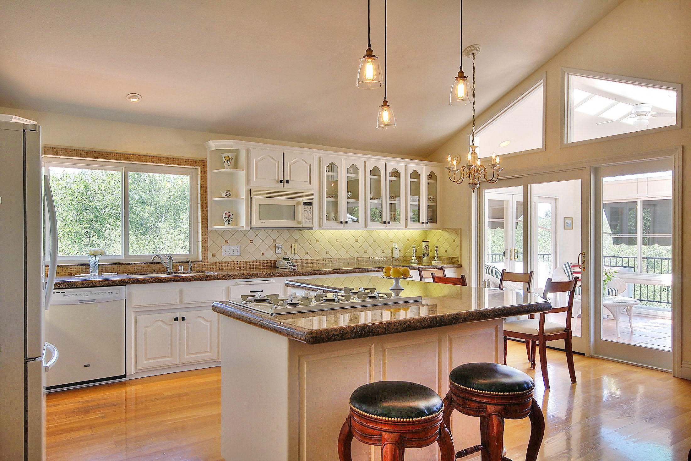 5266 James Road