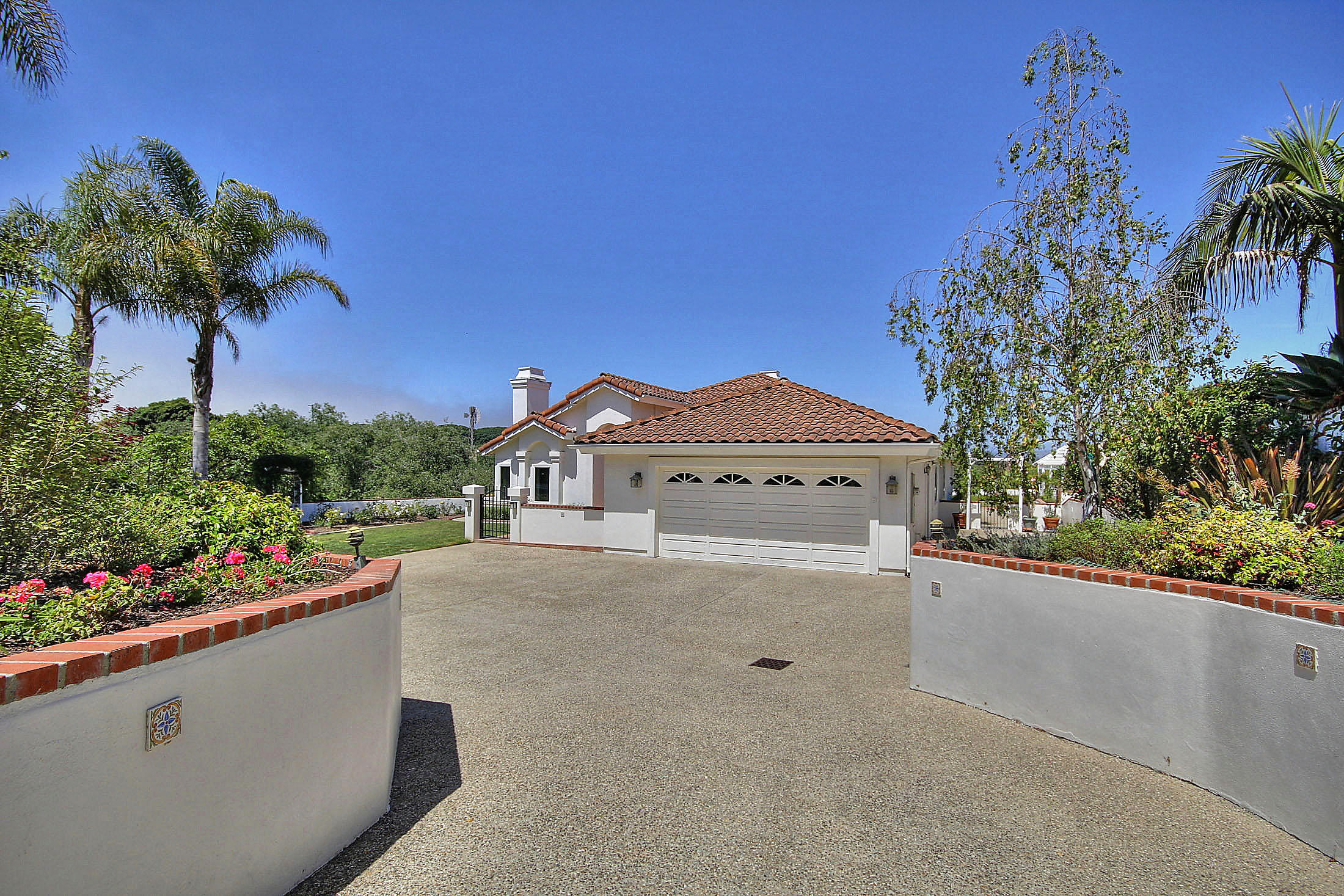 5266 James Road