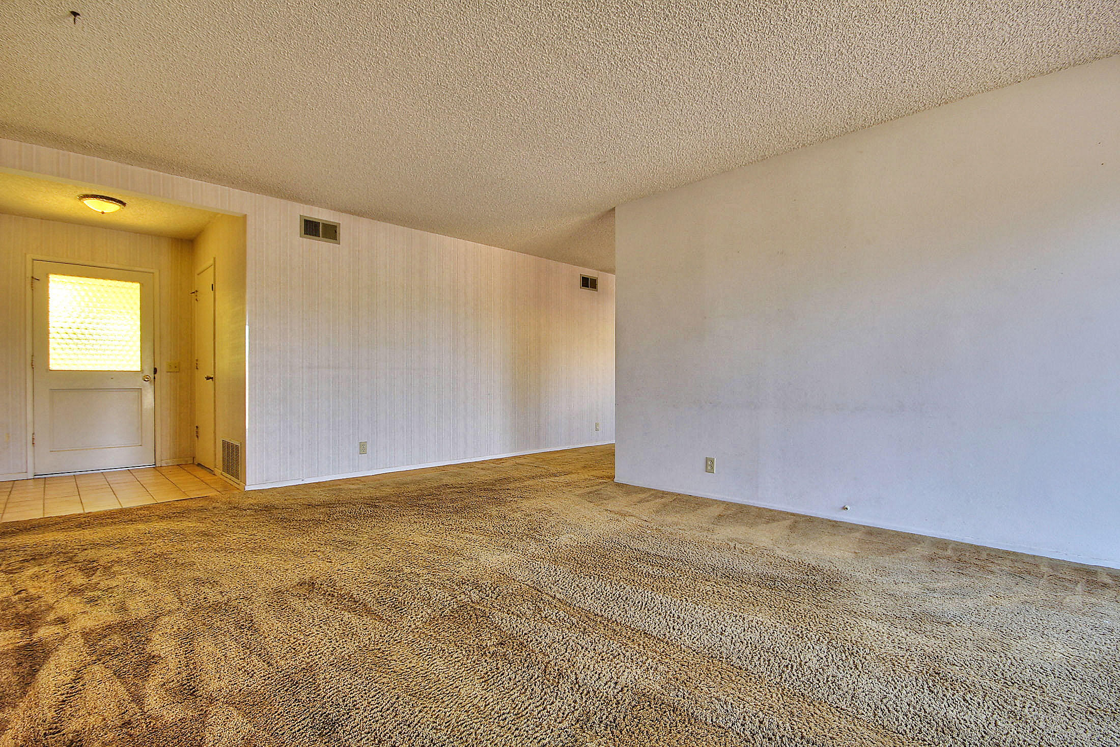 6033 Paseo Palmilla
