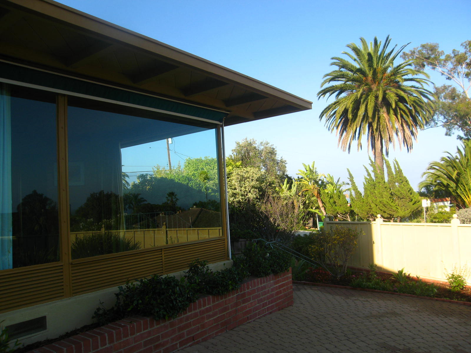 525 Miramonte Drive