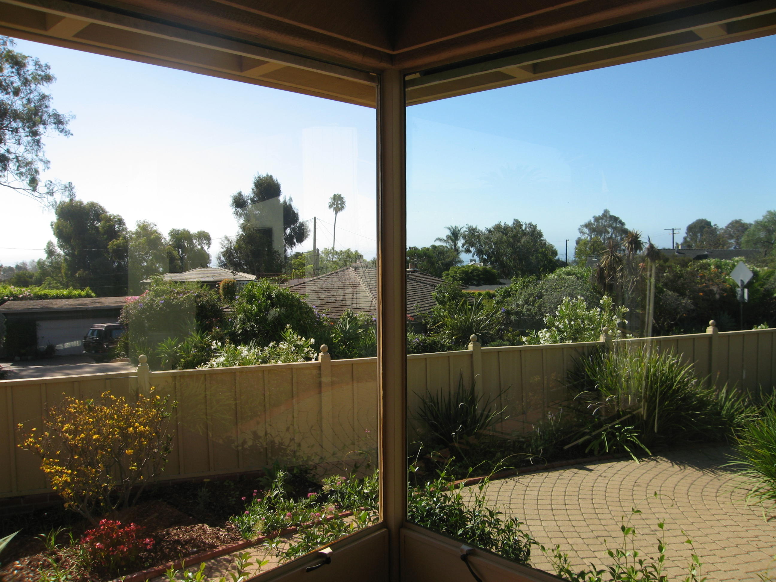 525 Miramonte Drive