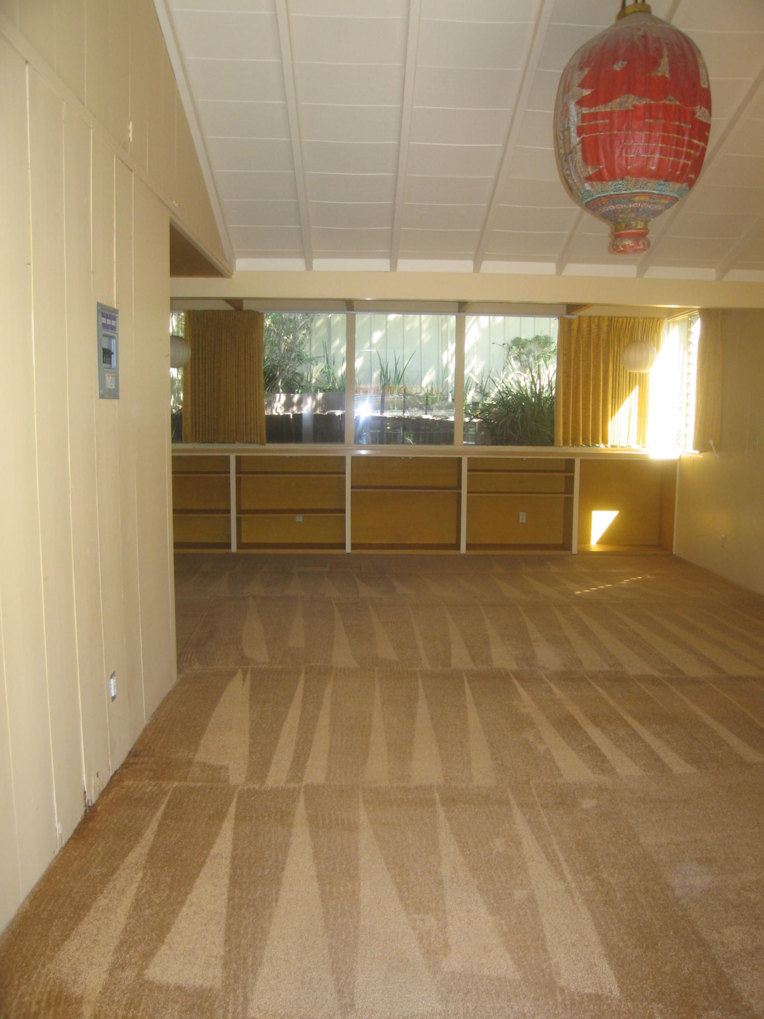 525 Miramonte Drive