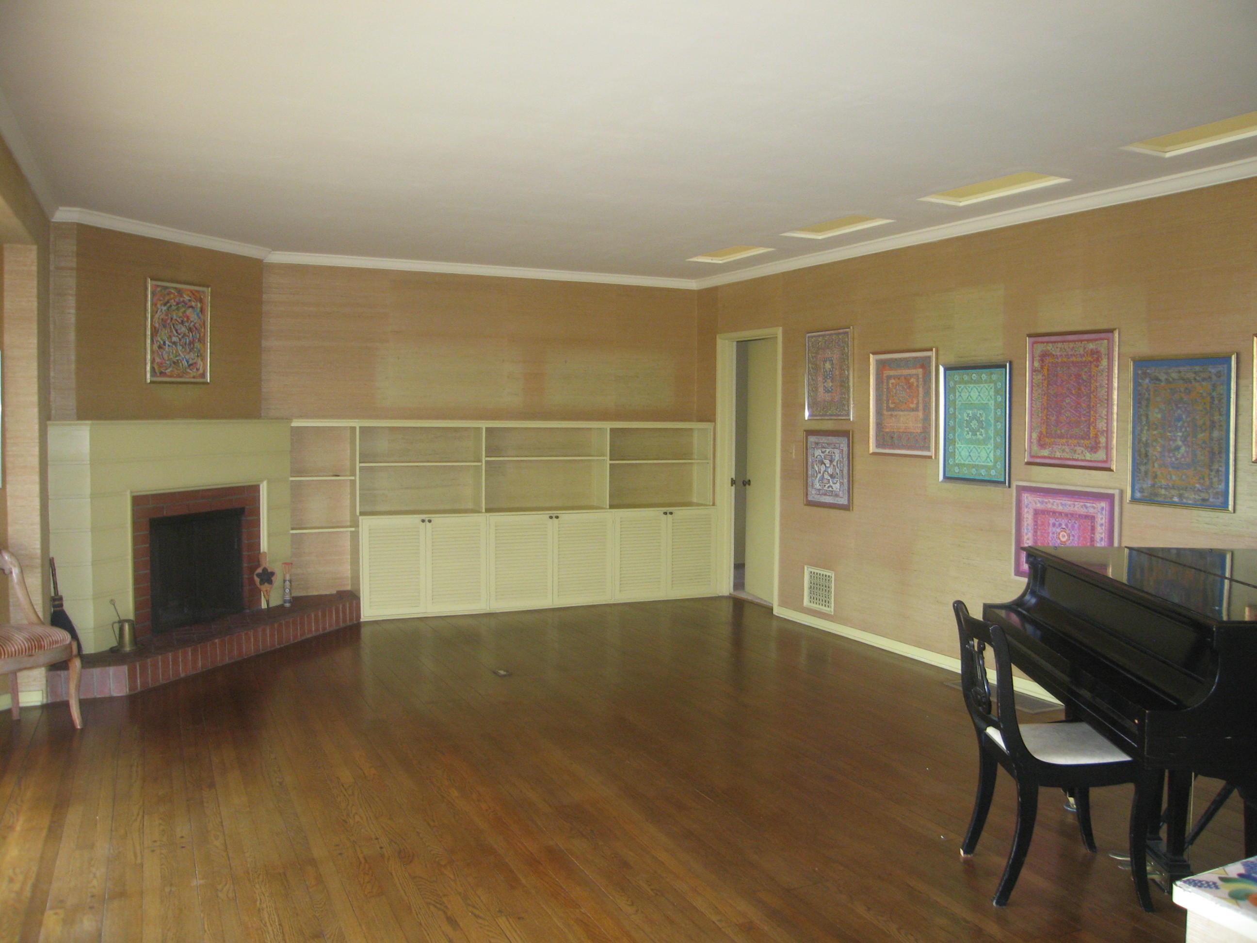 525 Miramonte Drive