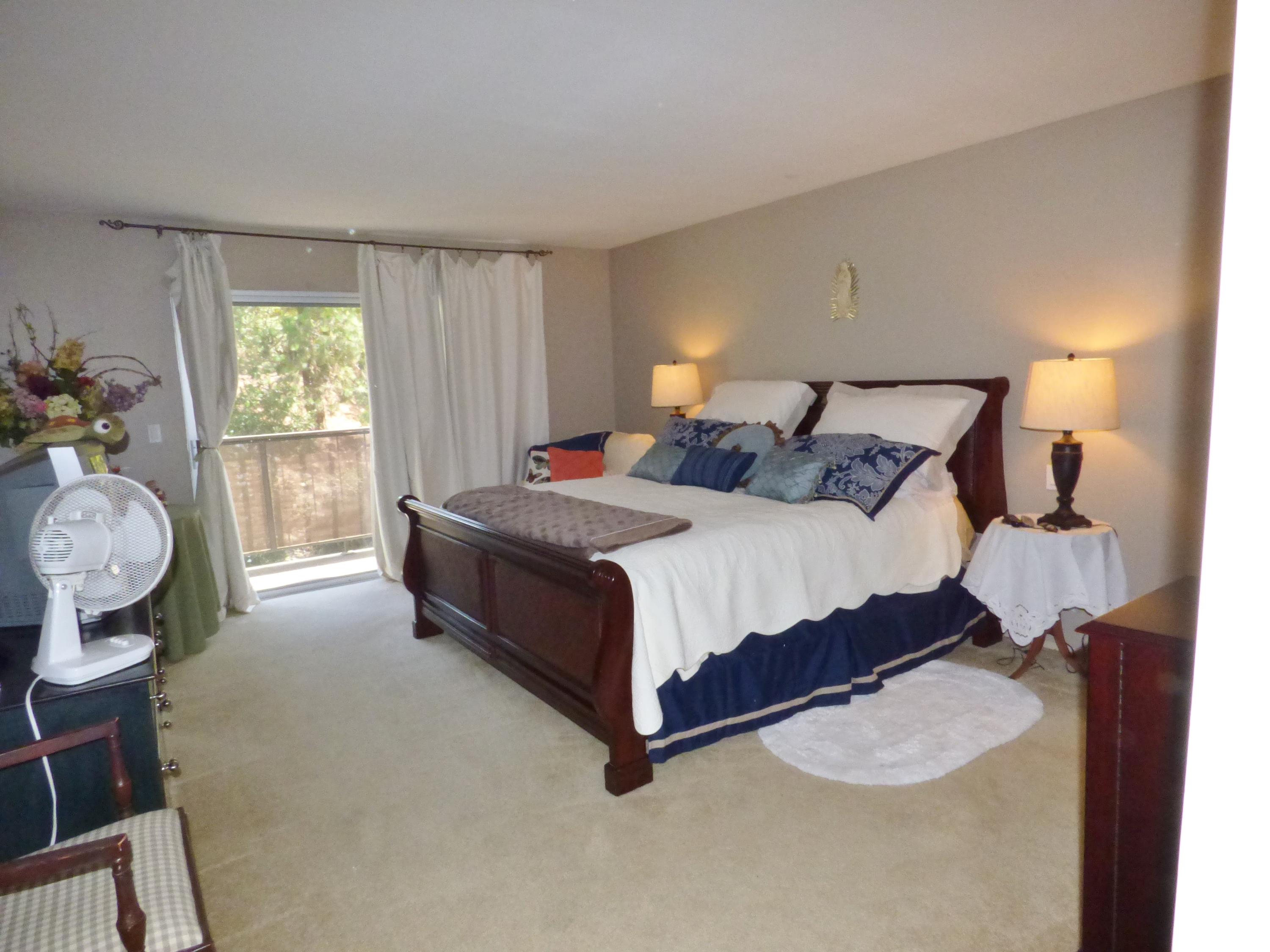 664 Floral Drive