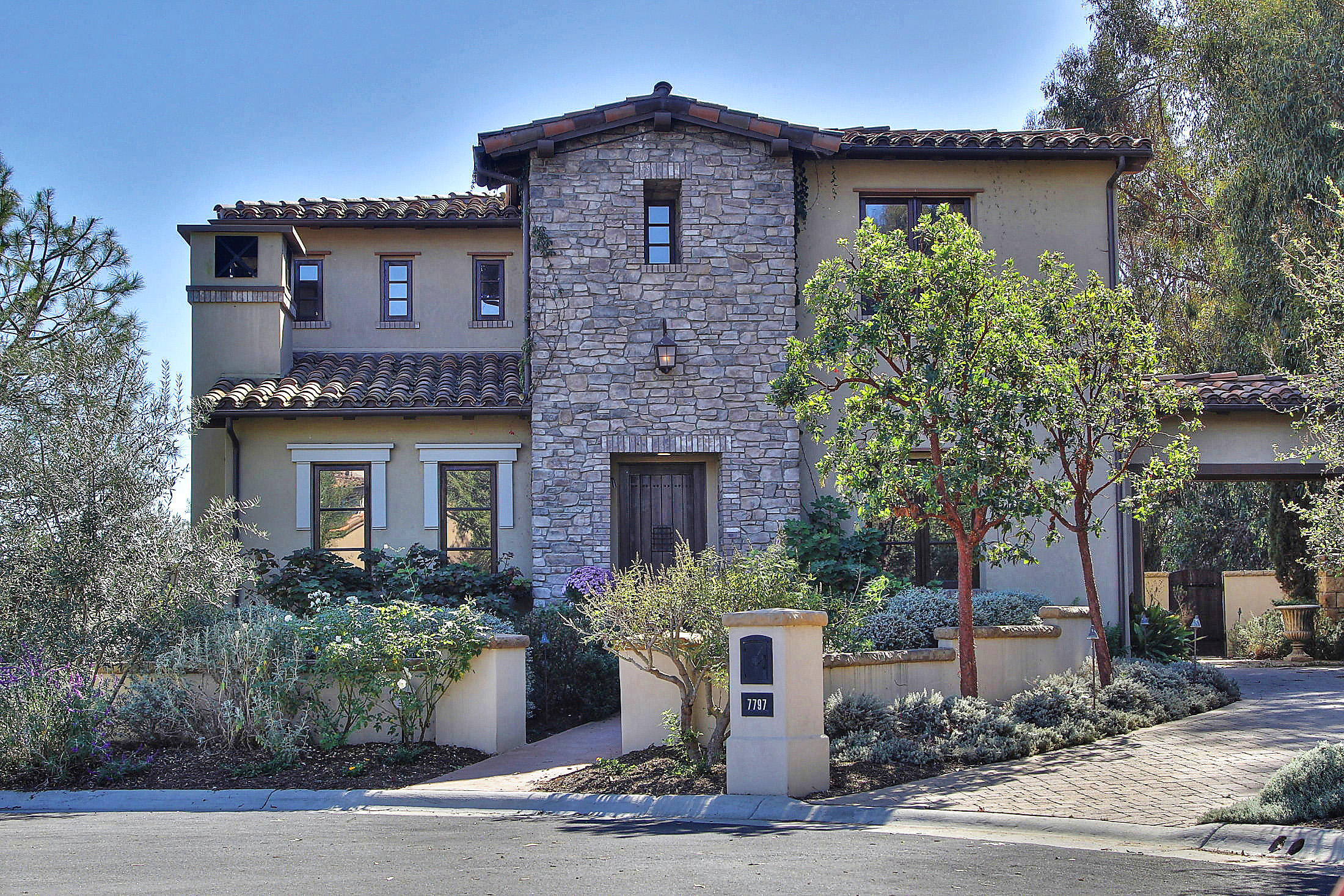 7797 Goldfield Court