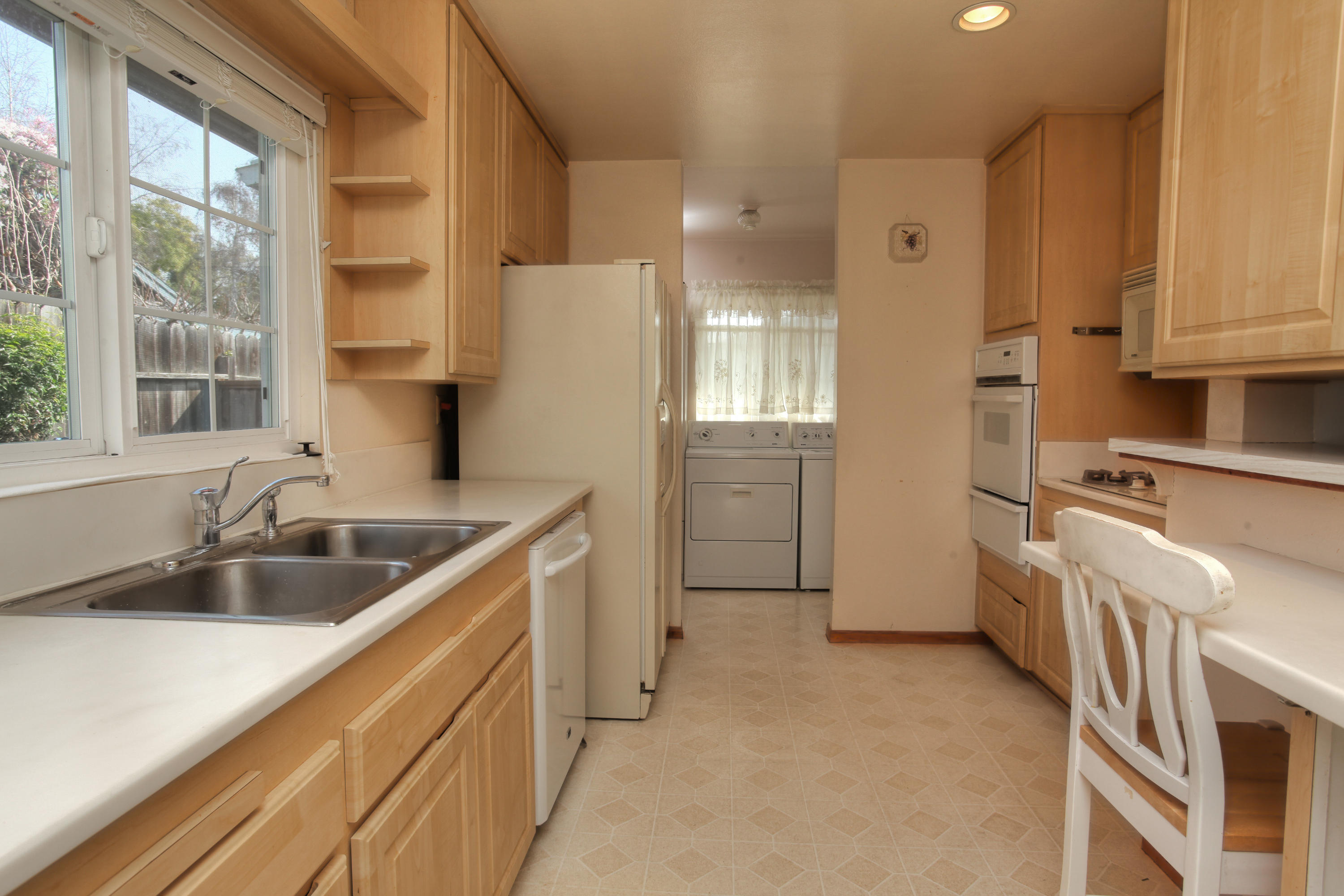 5120 Dawn Lane