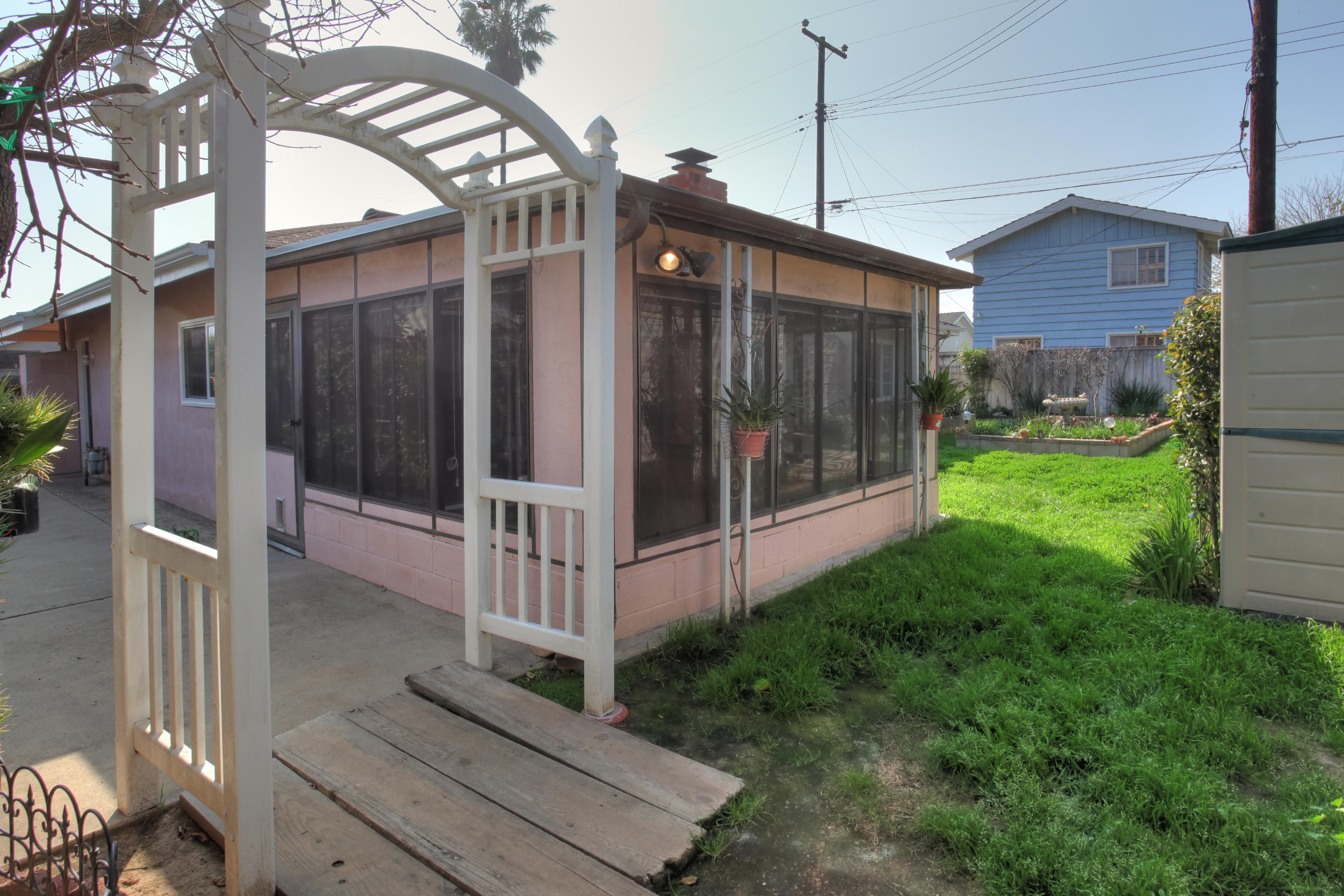 5120 Dawn Lane