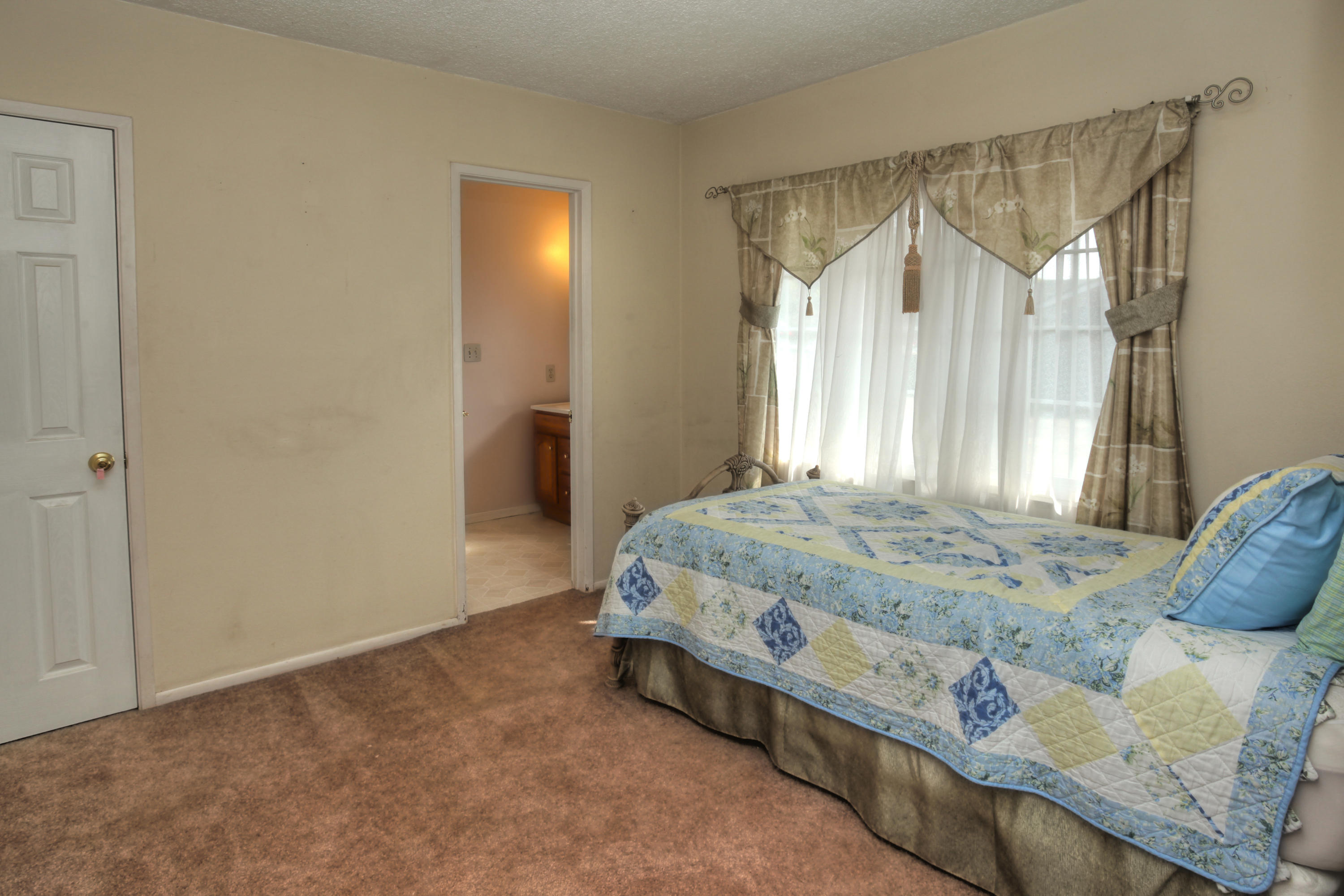 5120 Dawn Lane