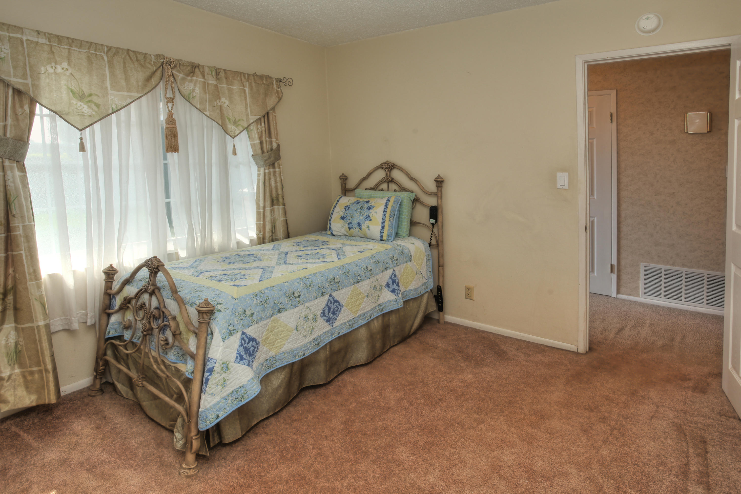 5120 Dawn Lane