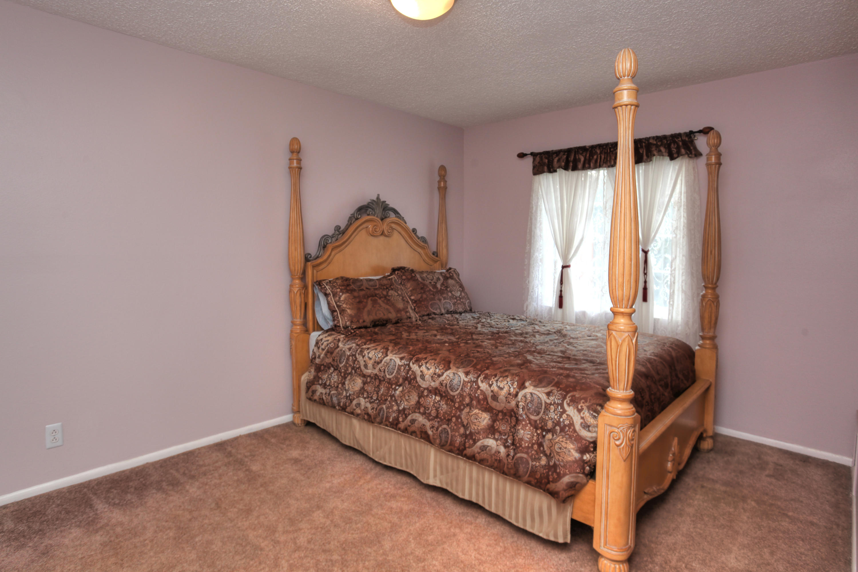 5120 Dawn Lane