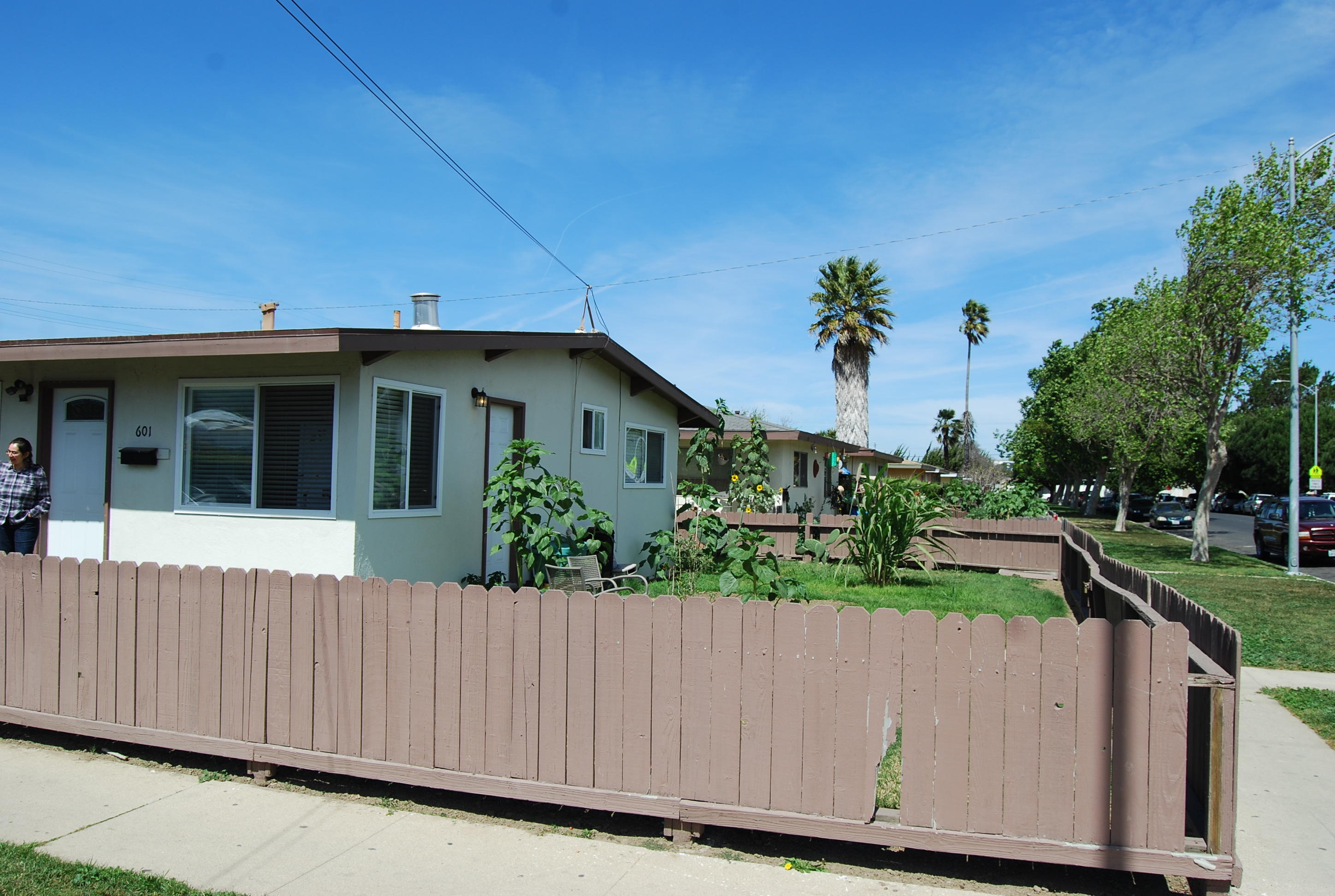 601 W Maple Avenue