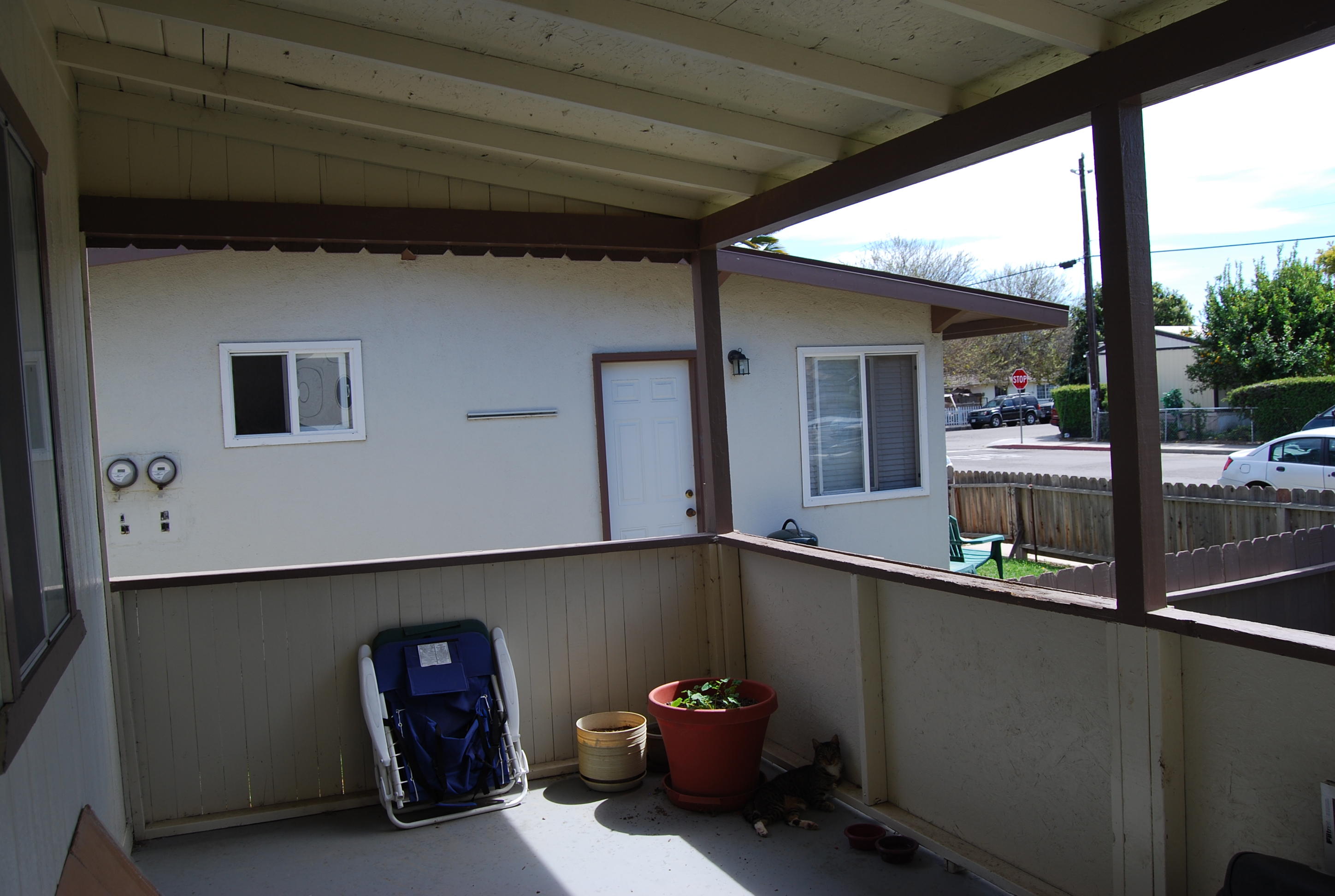 601 W Maple Avenue