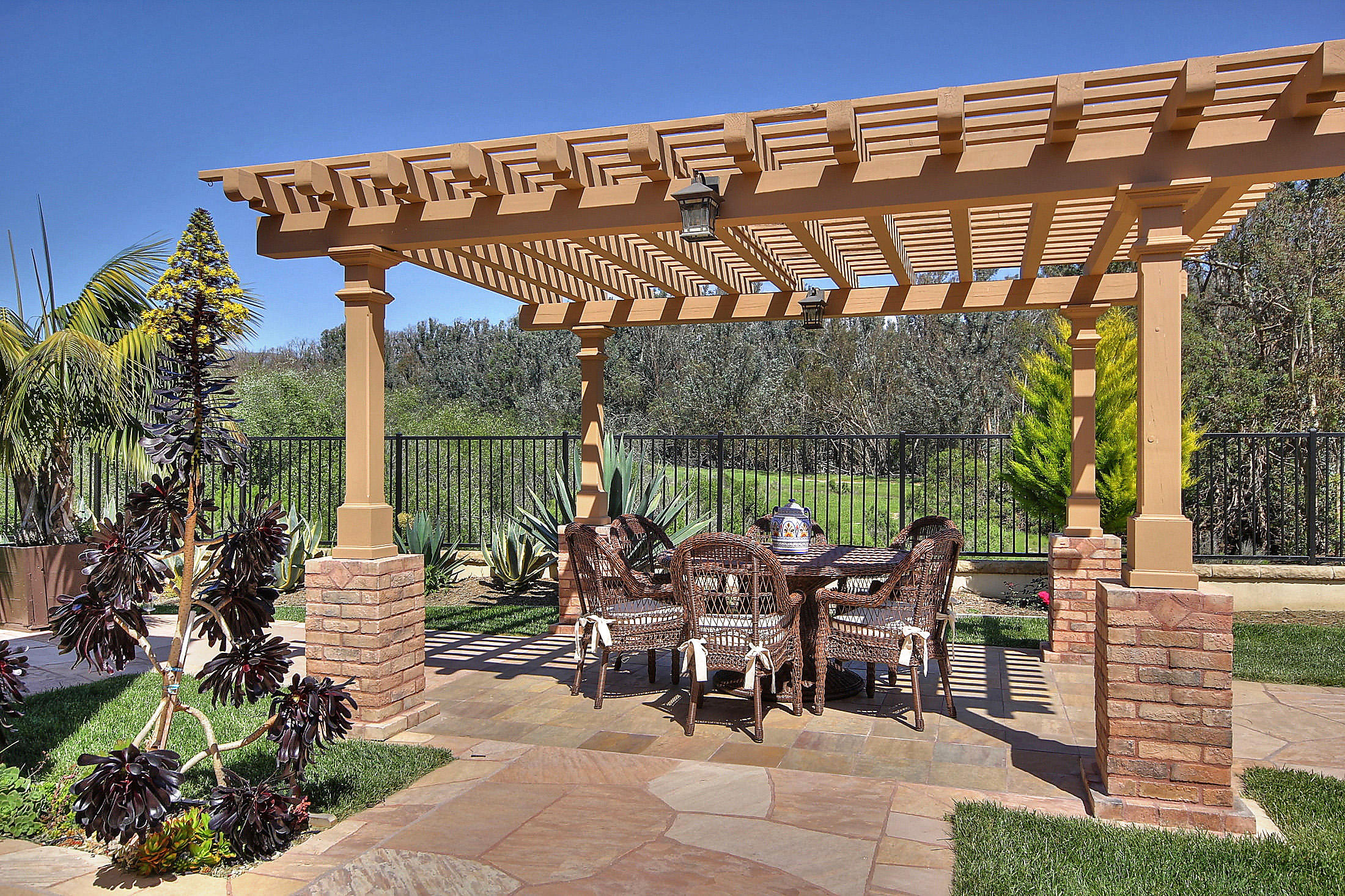7744 Kestrel Lane