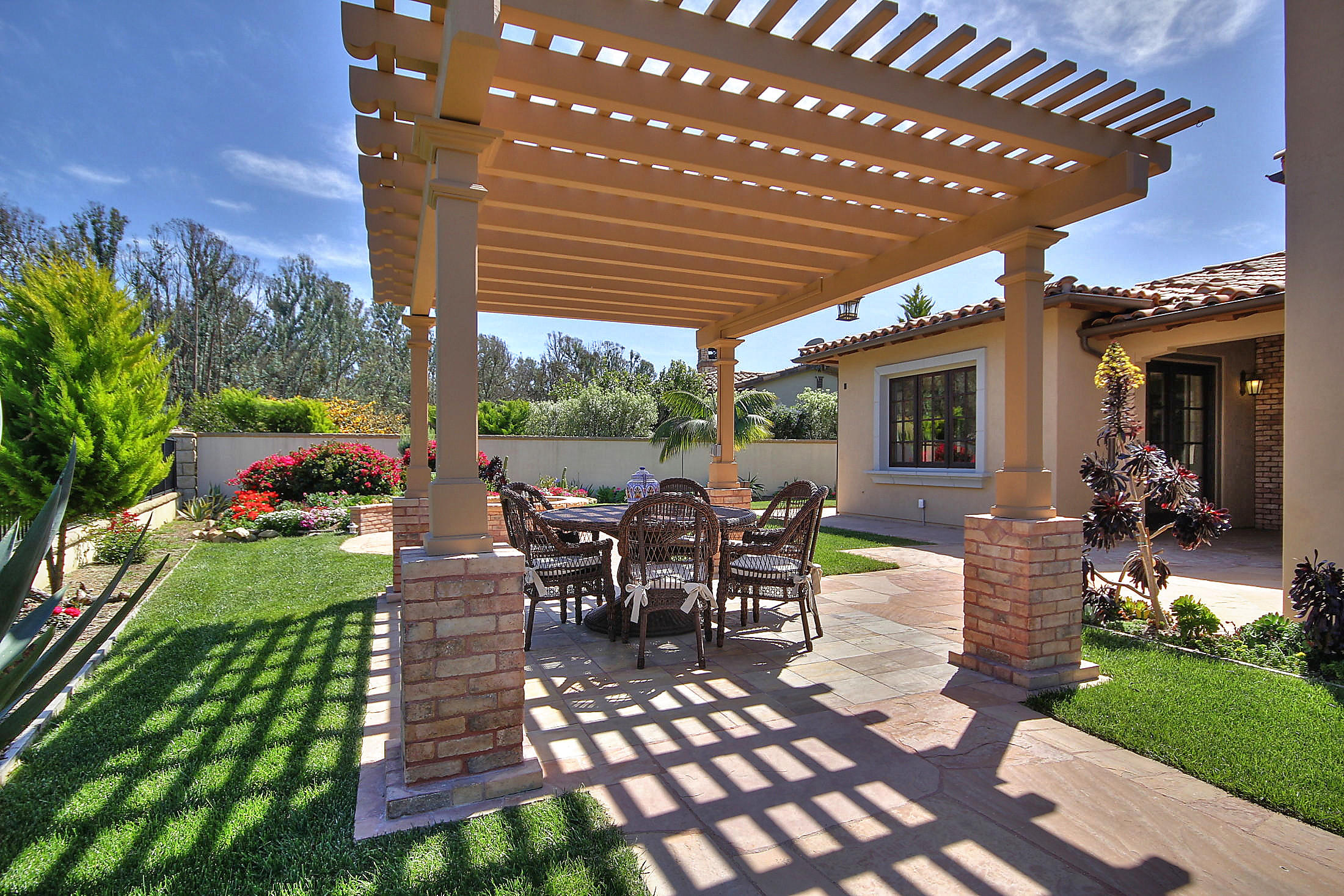 7744 Kestrel Lane