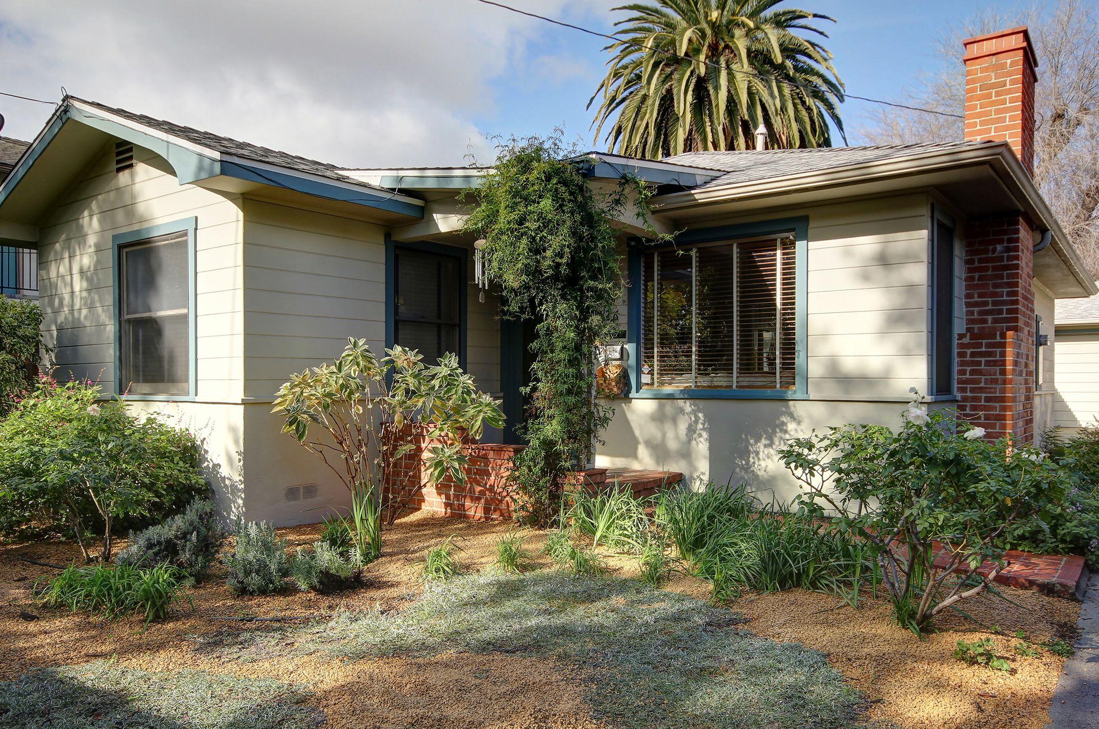 626 W Arrellaga Street