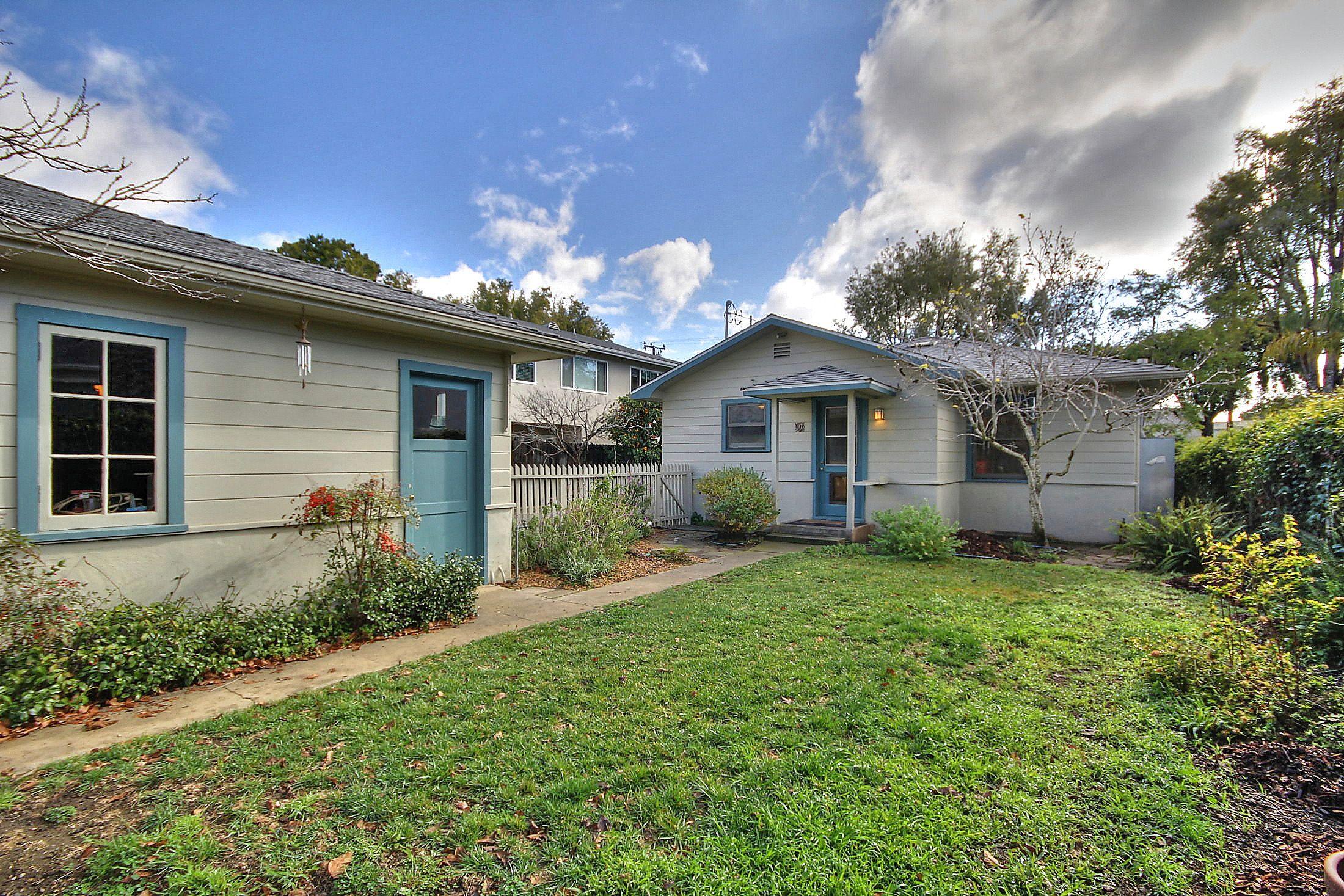 626 W Arrellaga Street