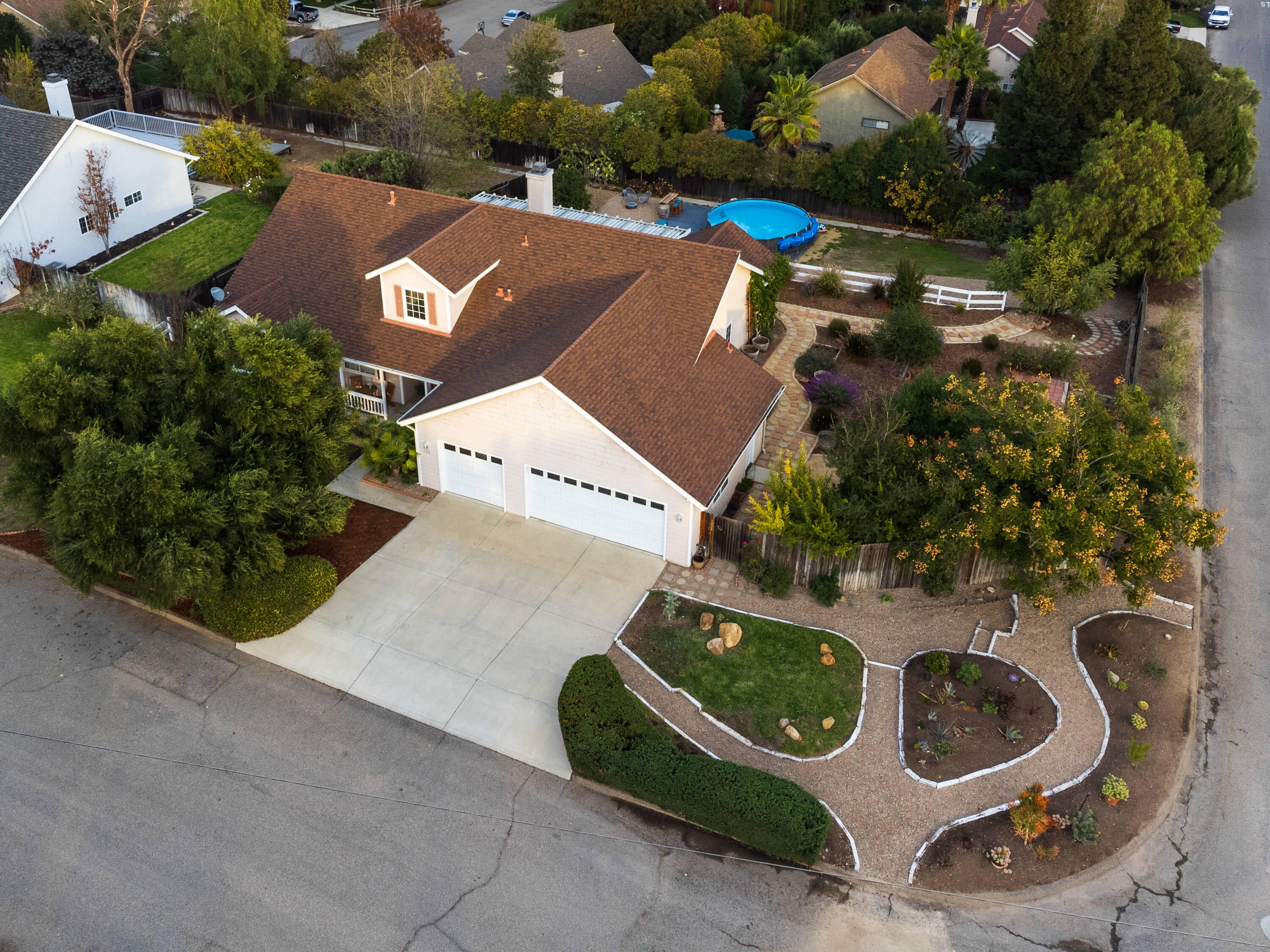 1120 Cota St