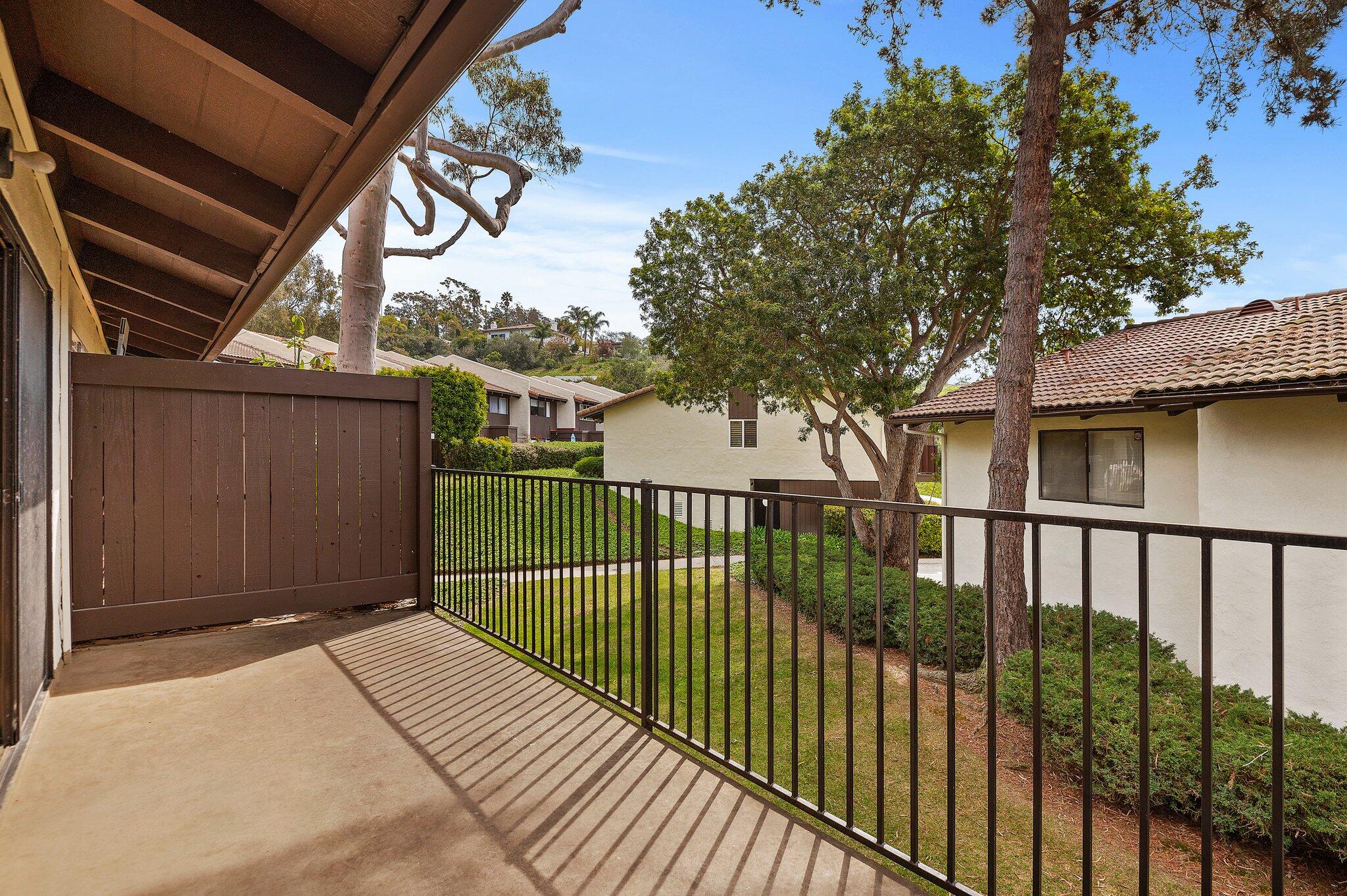 860 Highland Drive Unit: 4