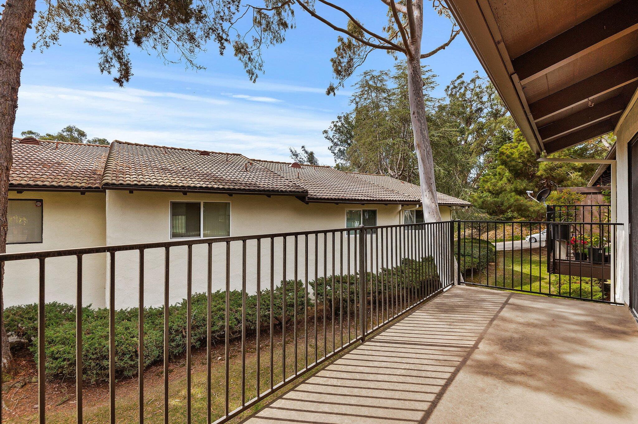 860 Highland Drive Unit: 4