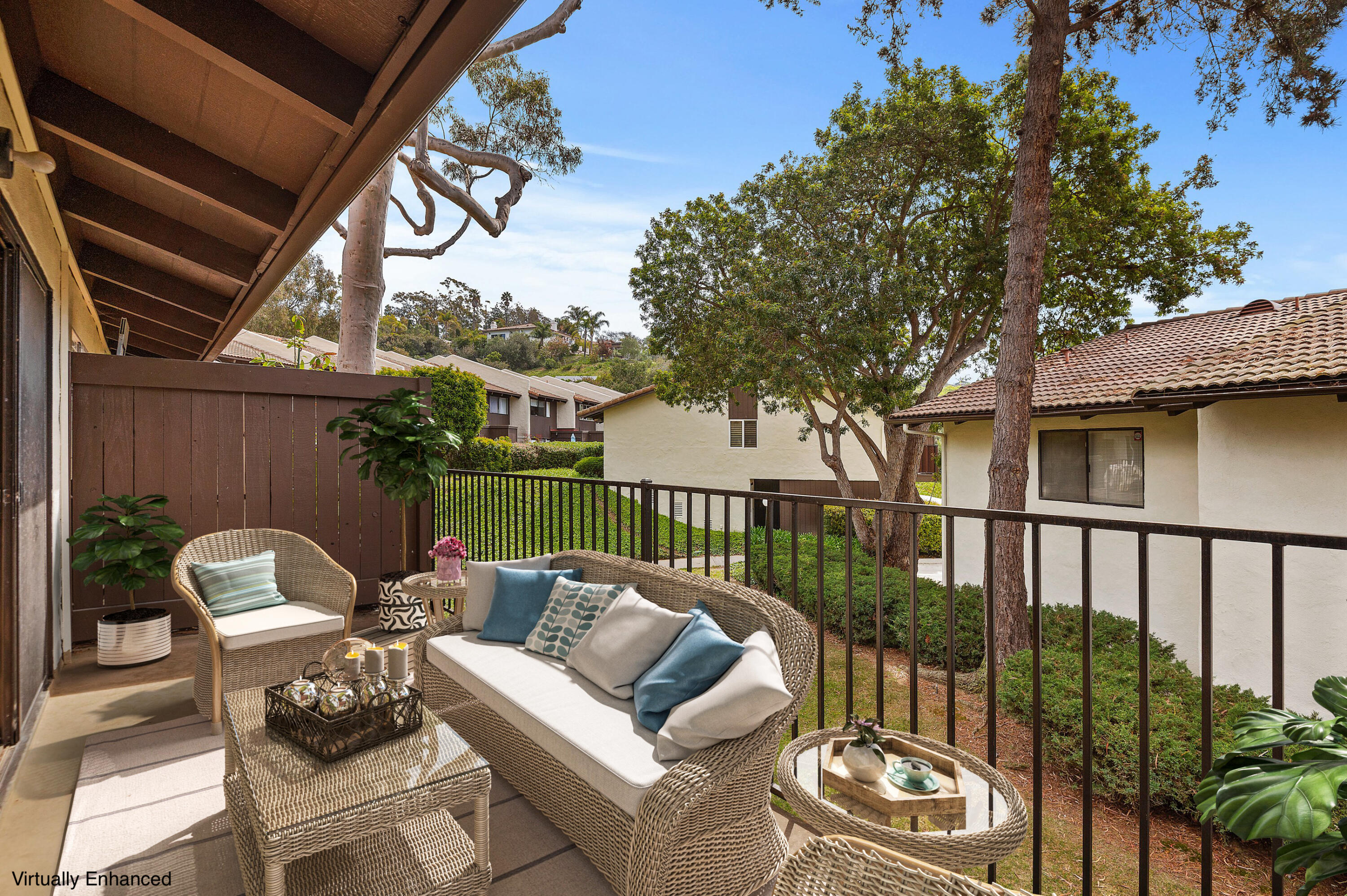 860 Highland Drive Unit: 4