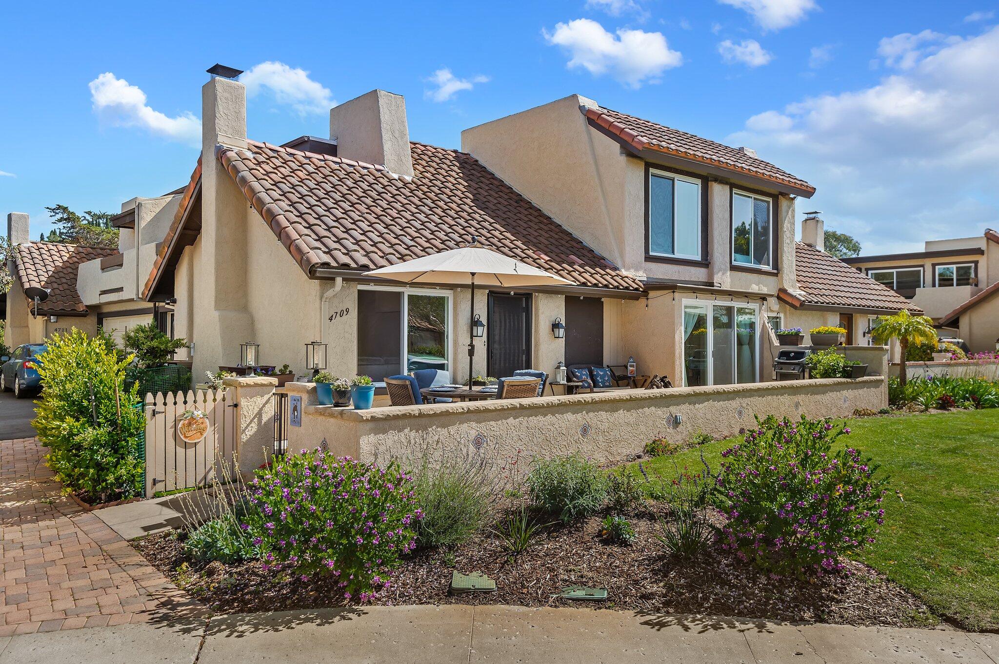 4709 Calle Reina