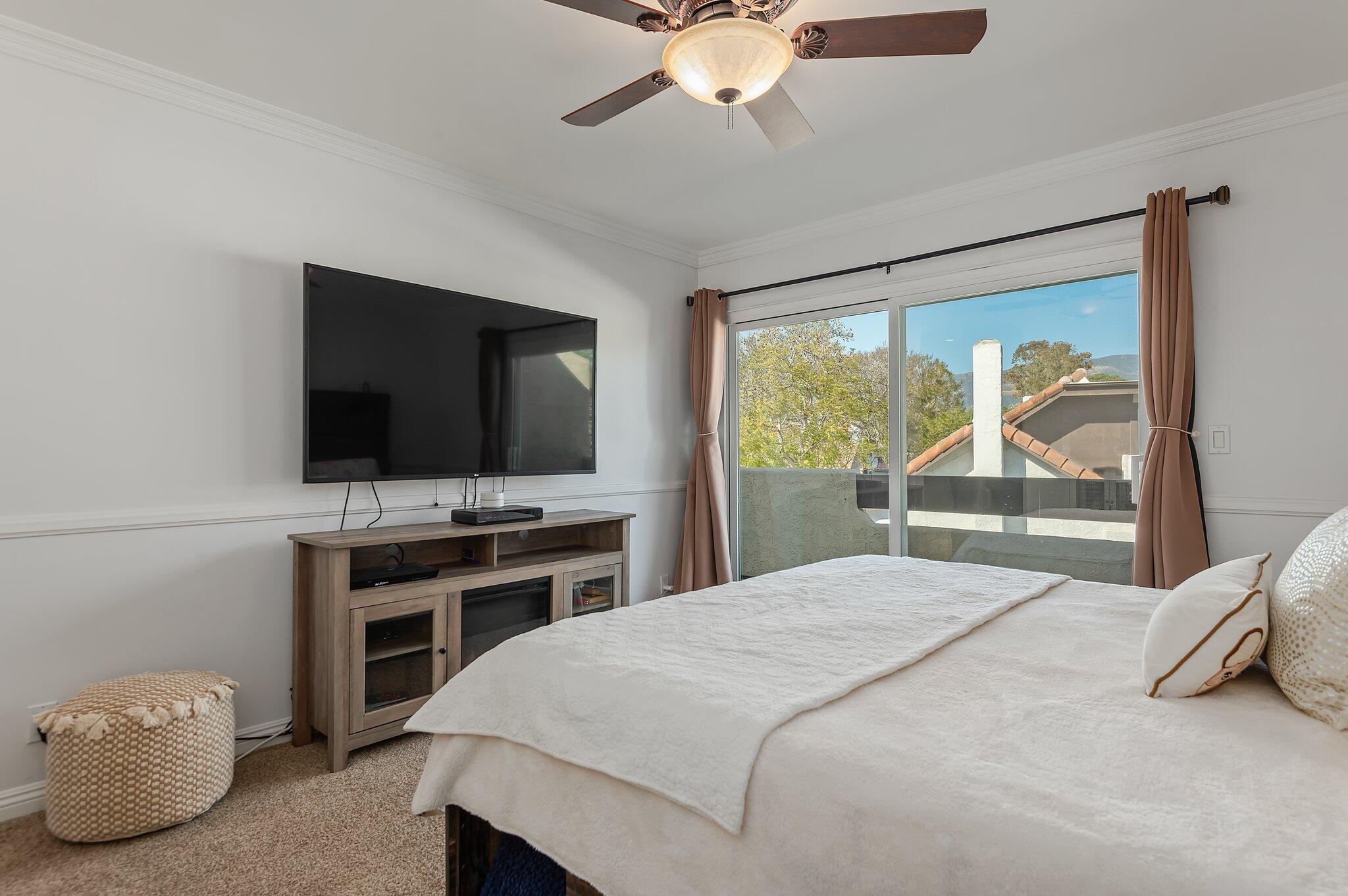 4709 Calle Reina