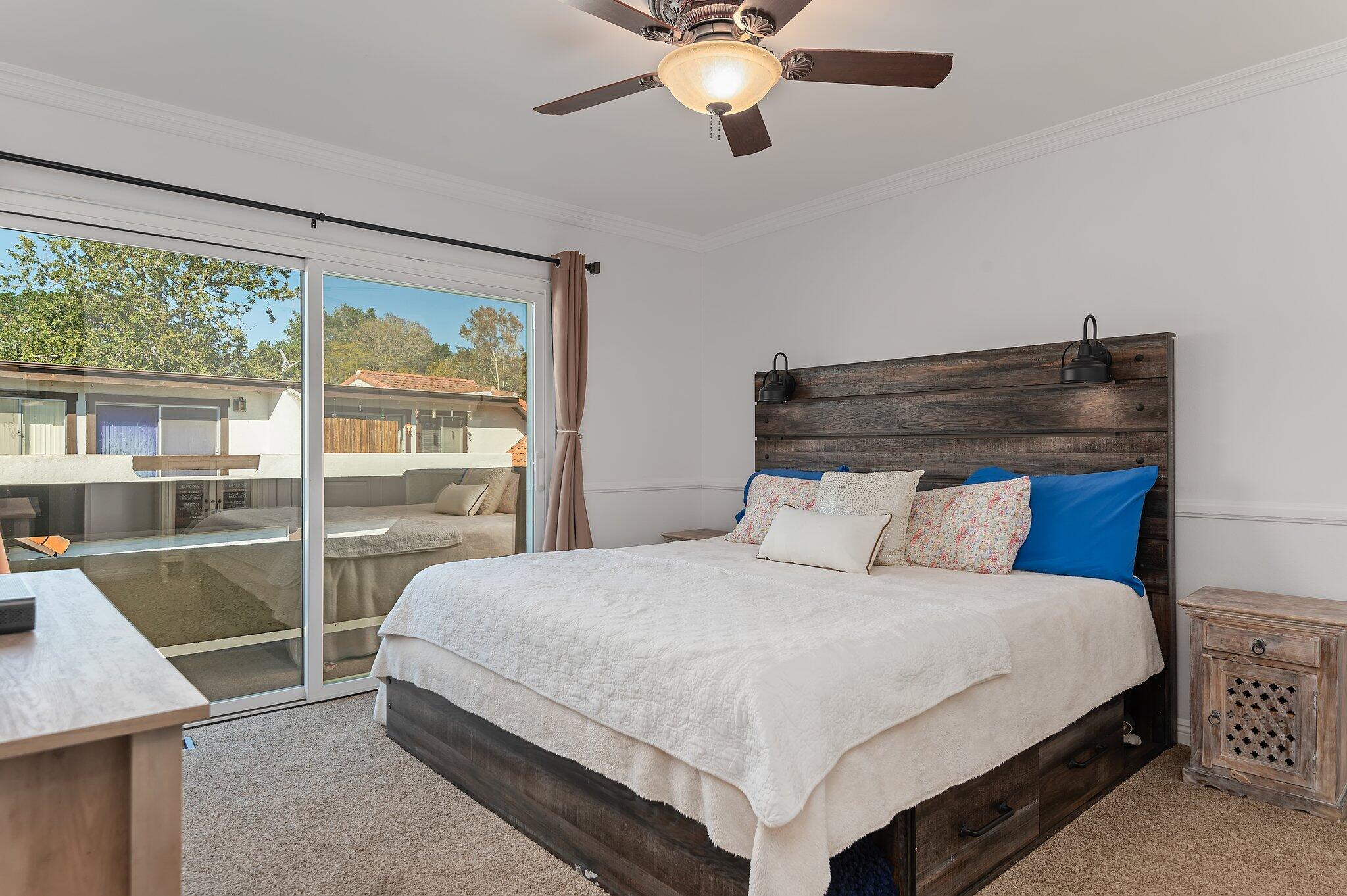4709 Calle Reina