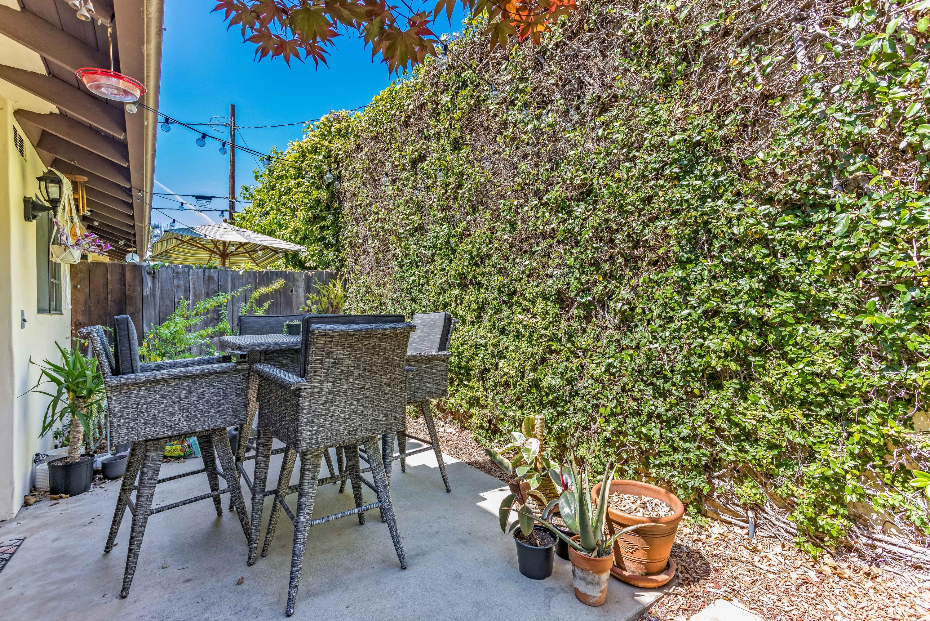 1816 De La Vina St Unit: 4