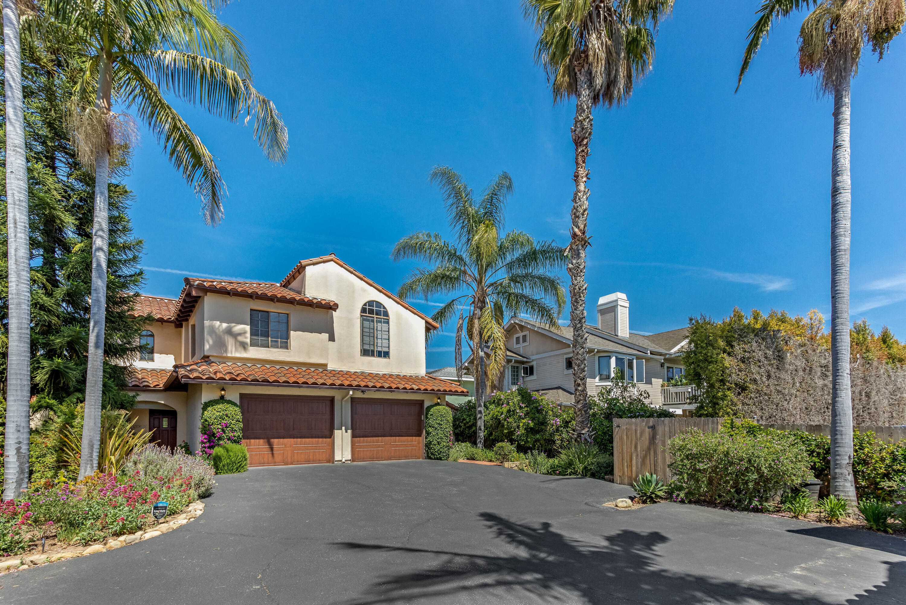 1816 De La Vina St Unit: 4